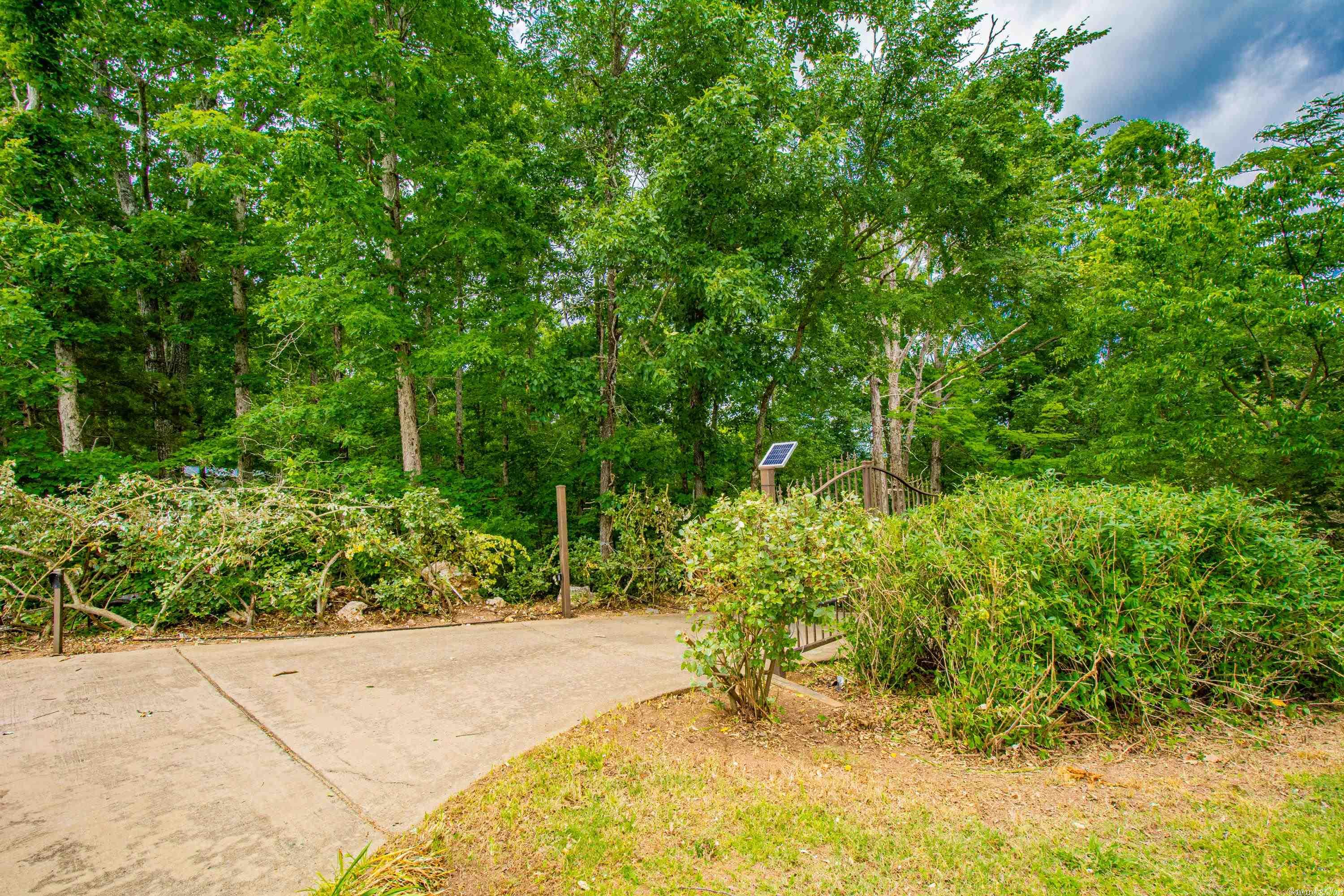 BRUSHY LAKE - Residential