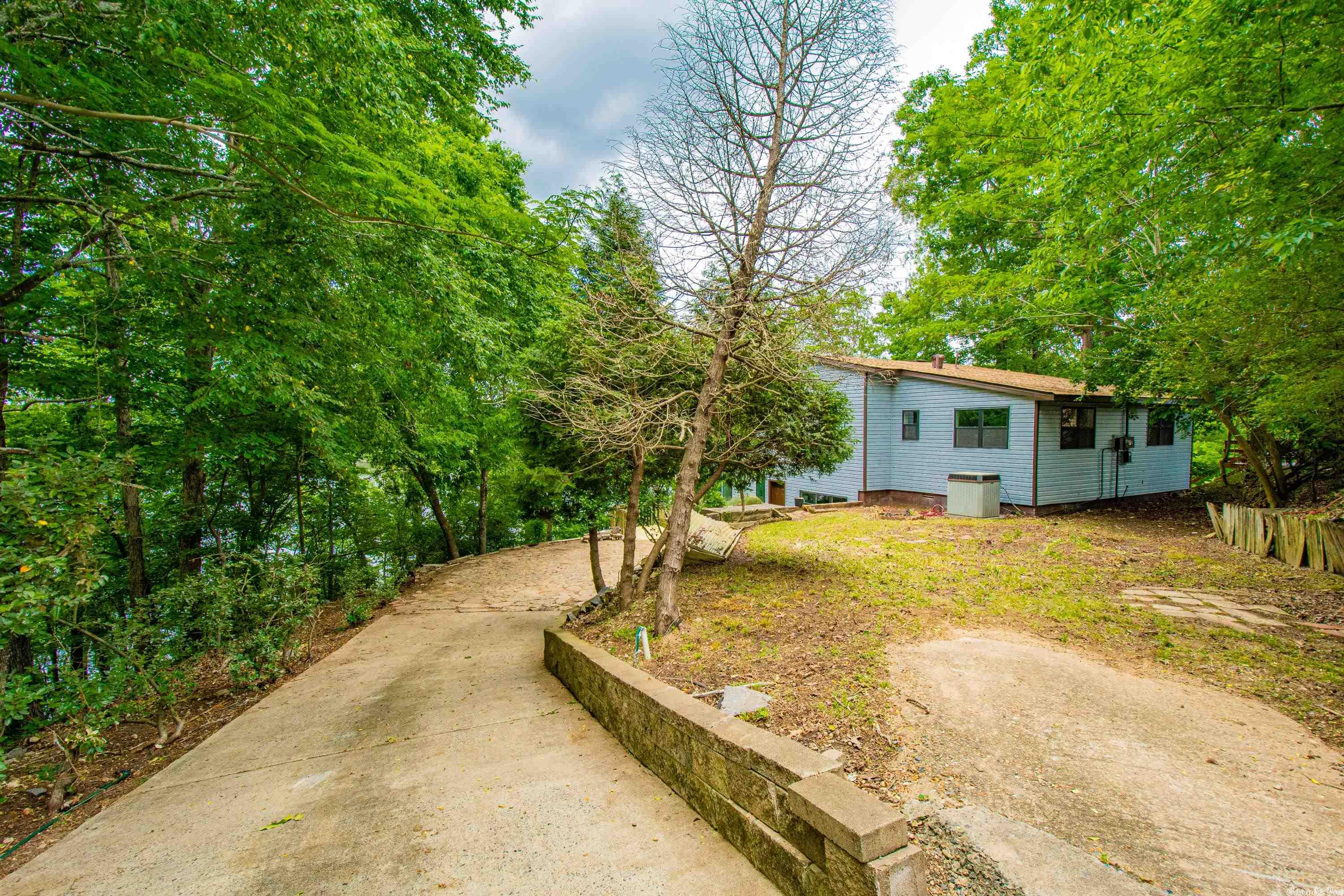 BRUSHY LAKE - Residential