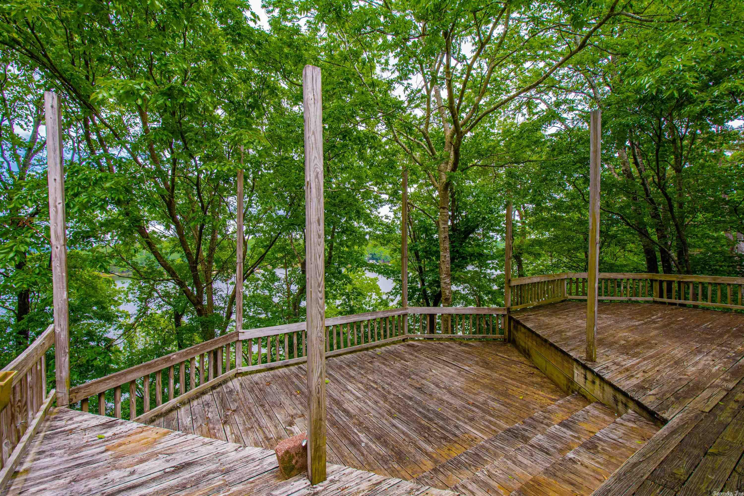 BRUSHY LAKE - Residential