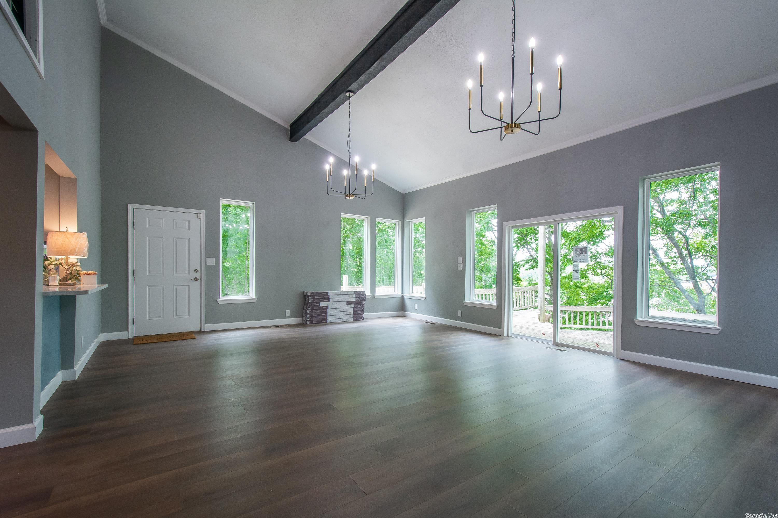 BRUSHY LAKE - Residential