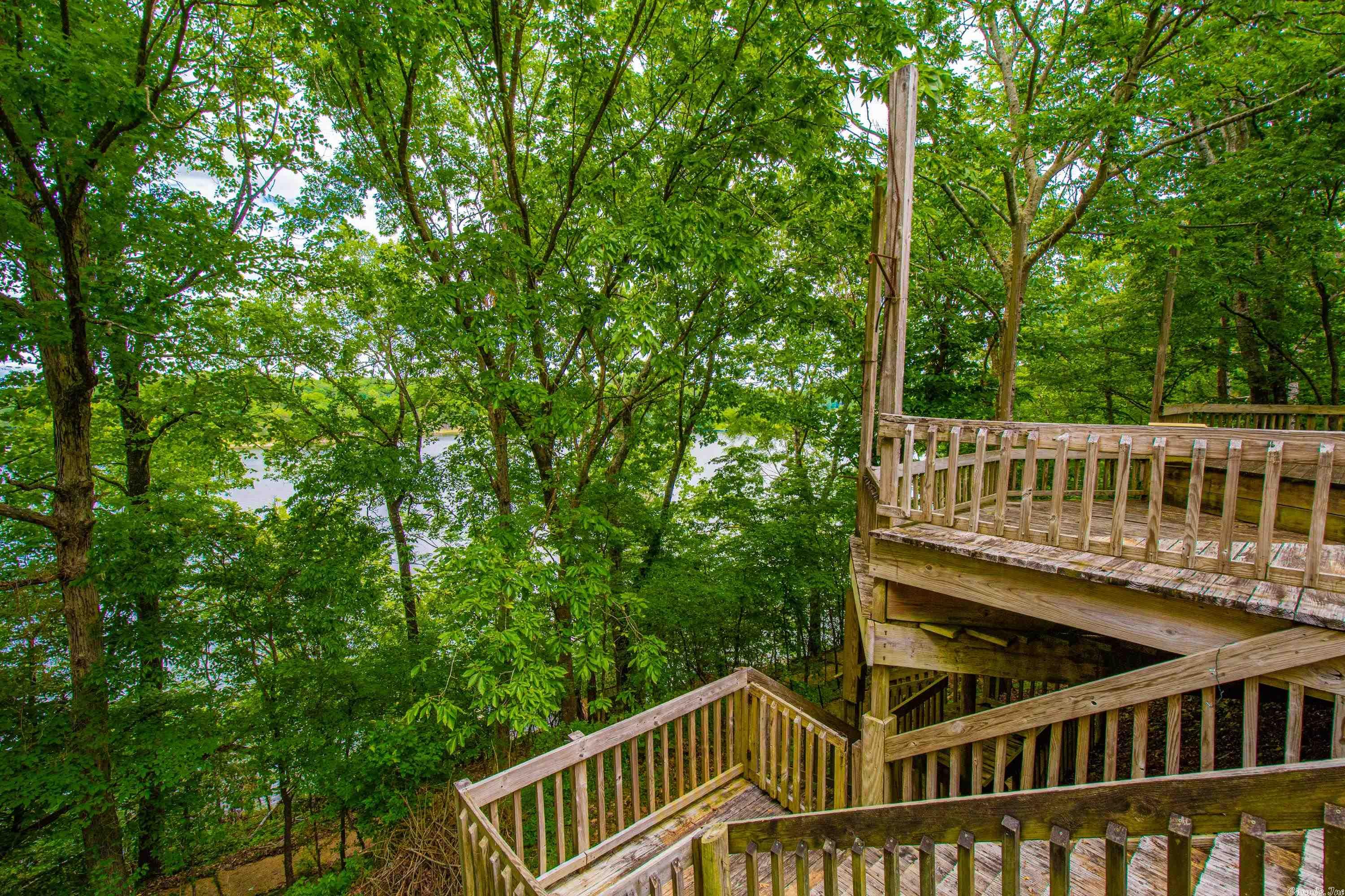 BRUSHY LAKE - Residential