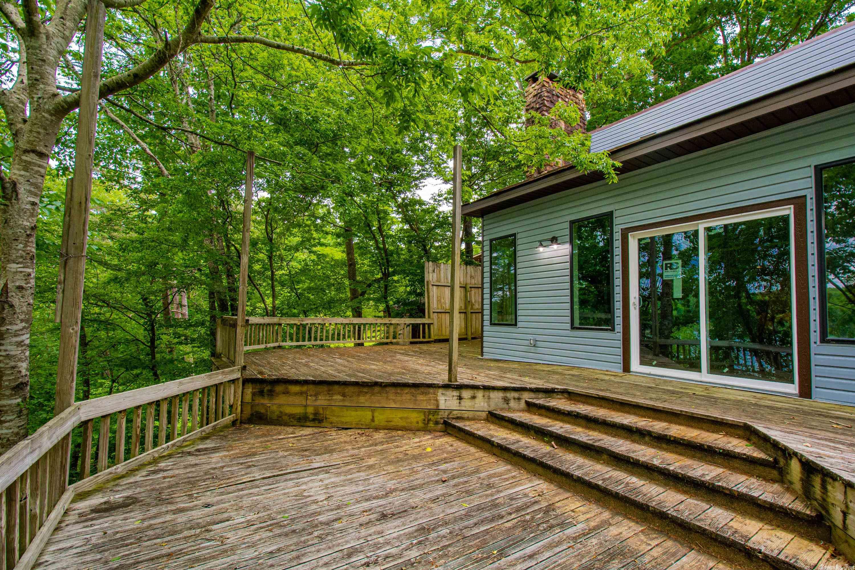 BRUSHY LAKE - Residential
