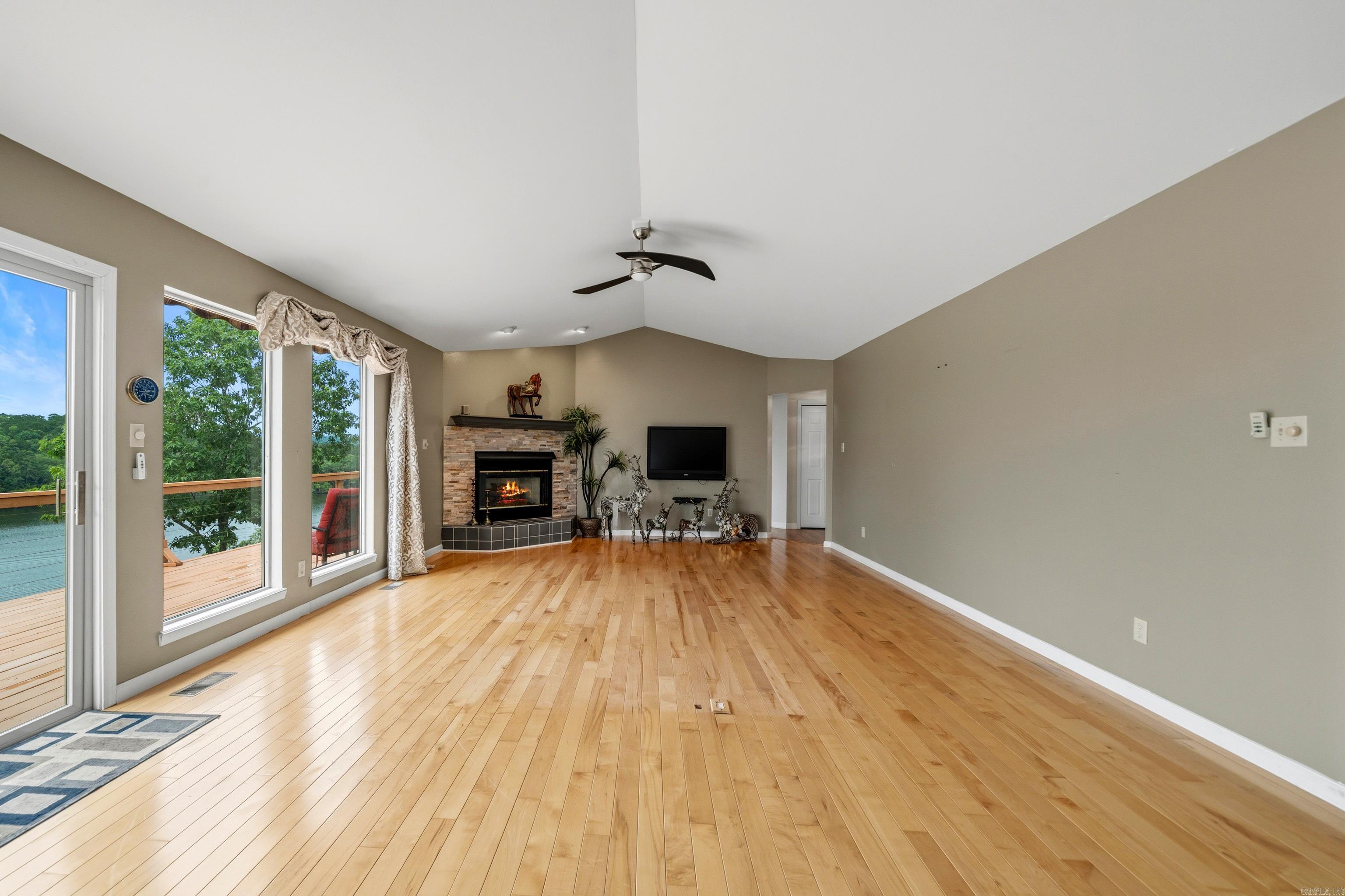 DIAMONDHEAD BLOCK C - Residential