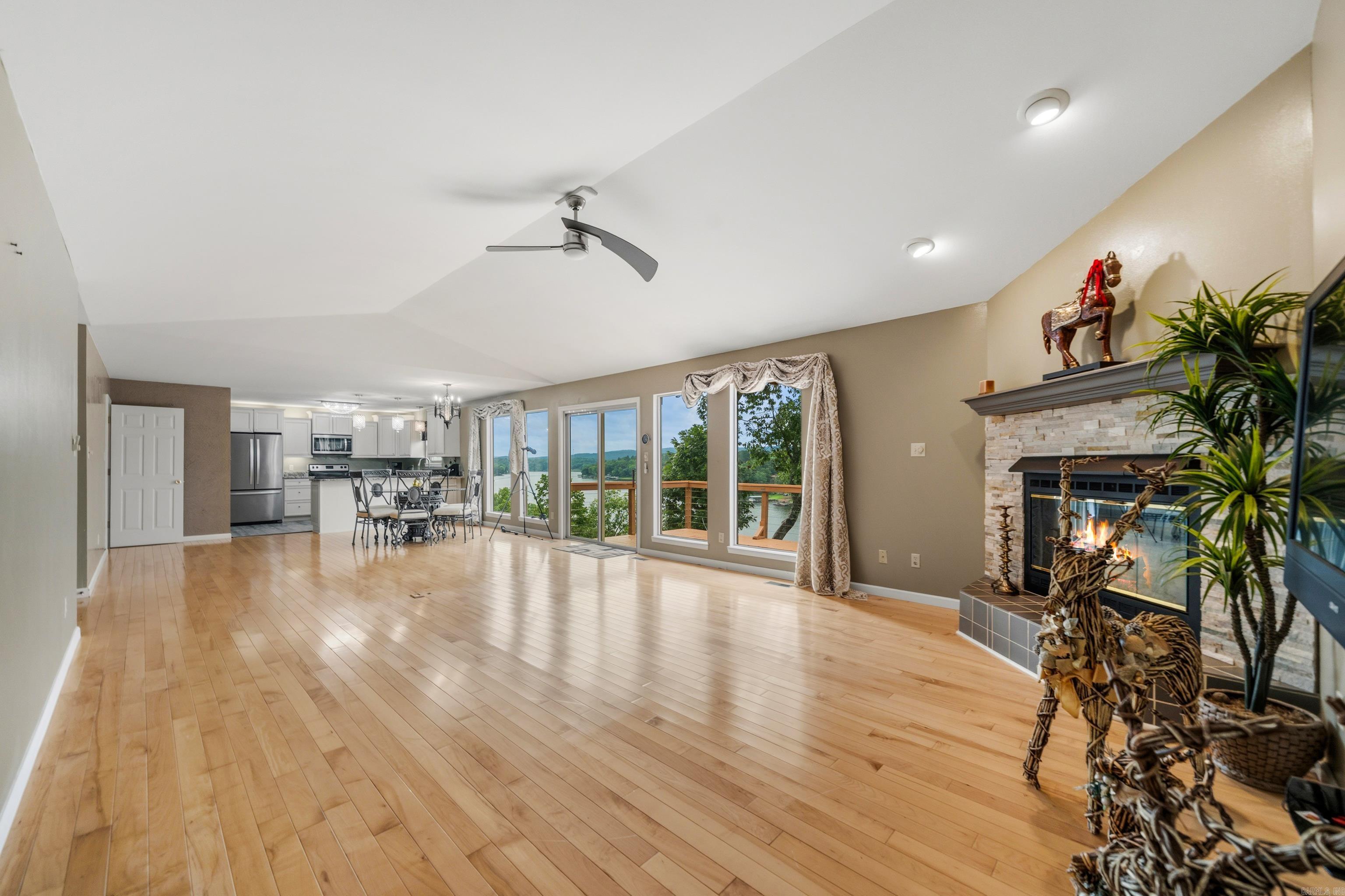 DIAMONDHEAD BLOCK C - Residential