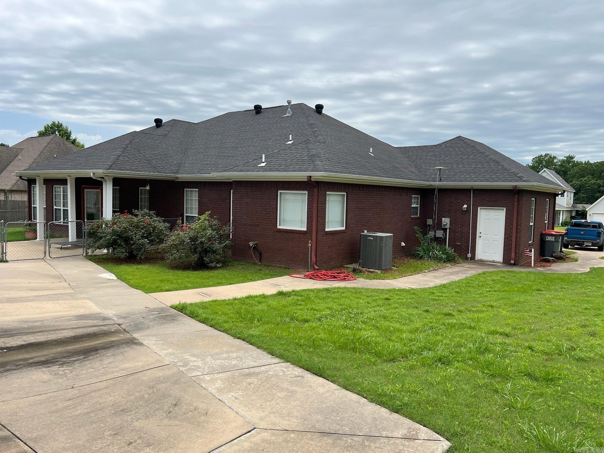 MEADOWBROOK ADDN - Residential