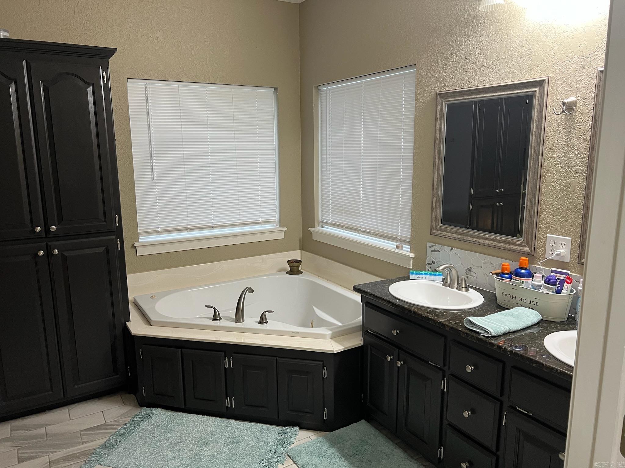MEADOWBROOK ADDN - Residential