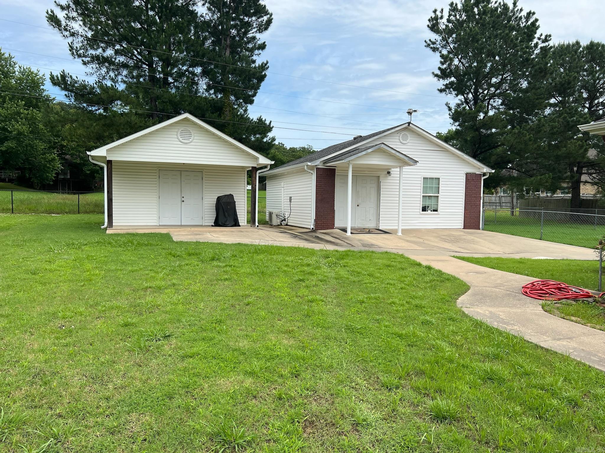 MEADOWBROOK ADDN - Residential
