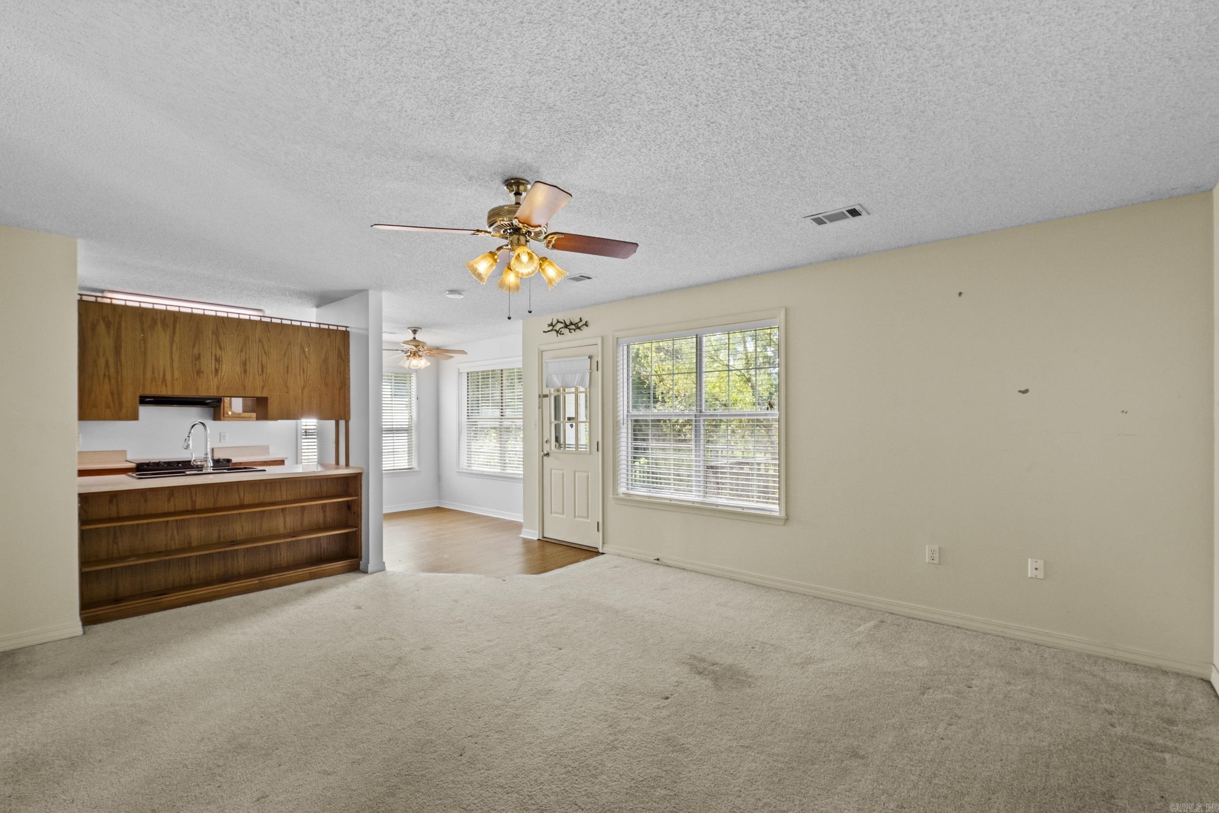 RAINTREE VALLEY - Residential