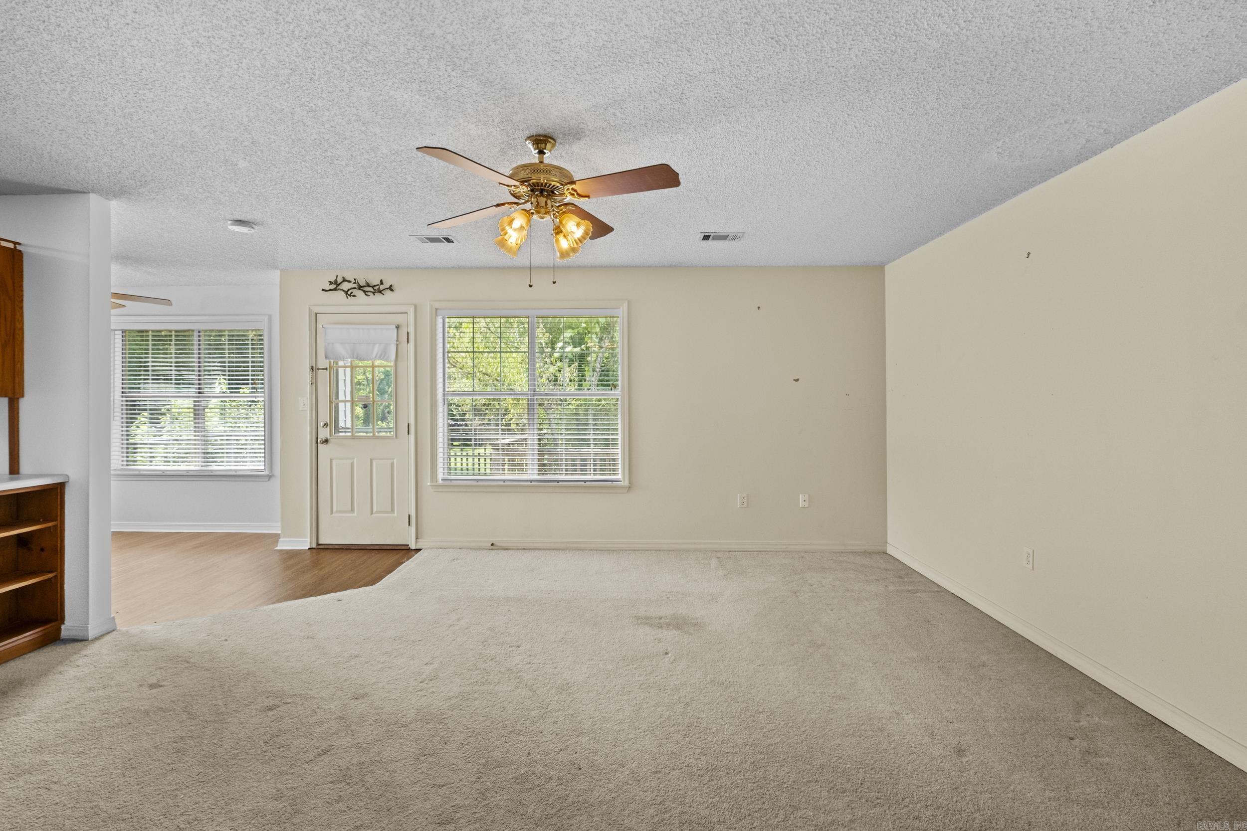 RAINTREE VALLEY - Residential