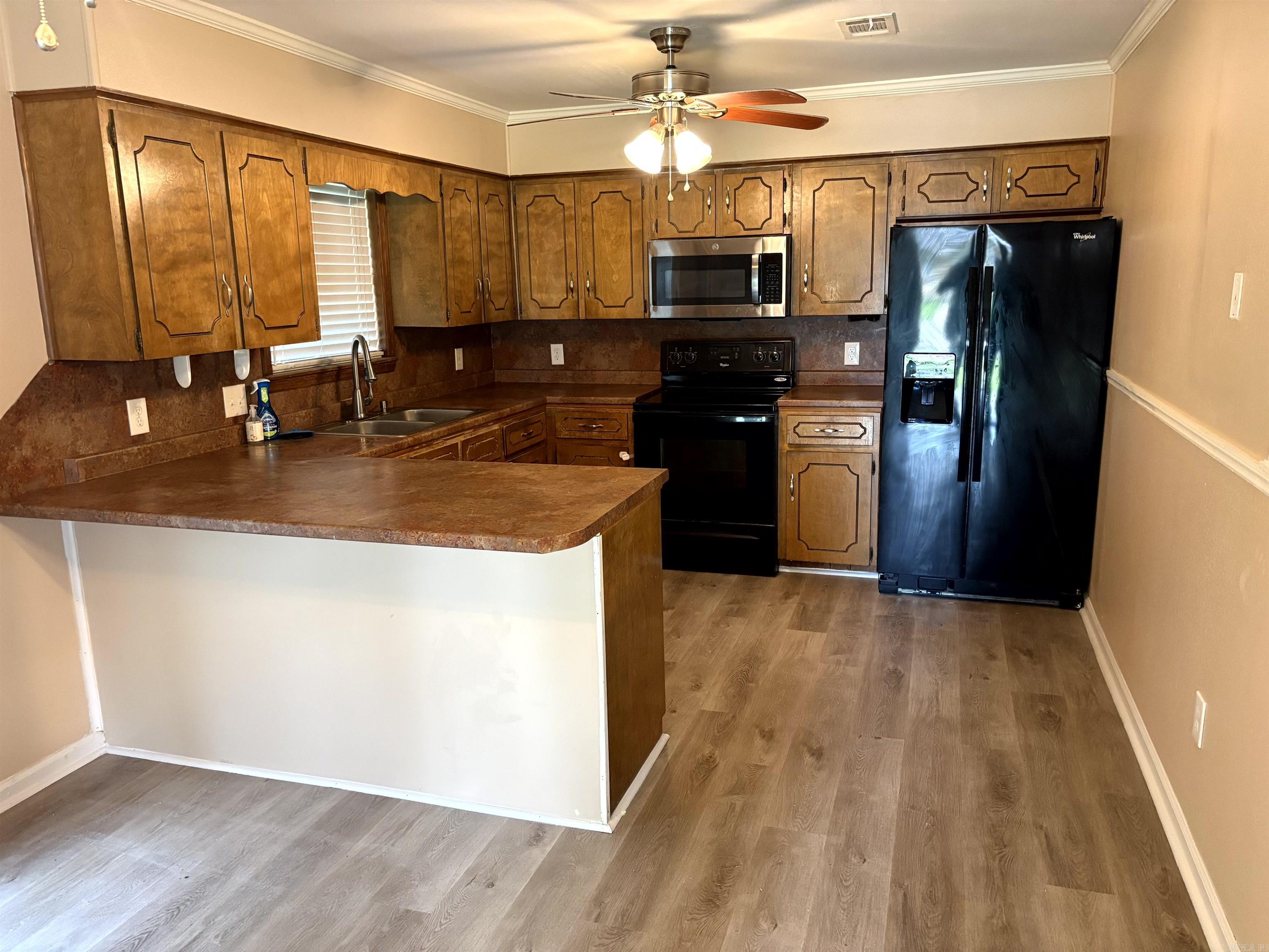 MEADOW LARK SUB - Residential