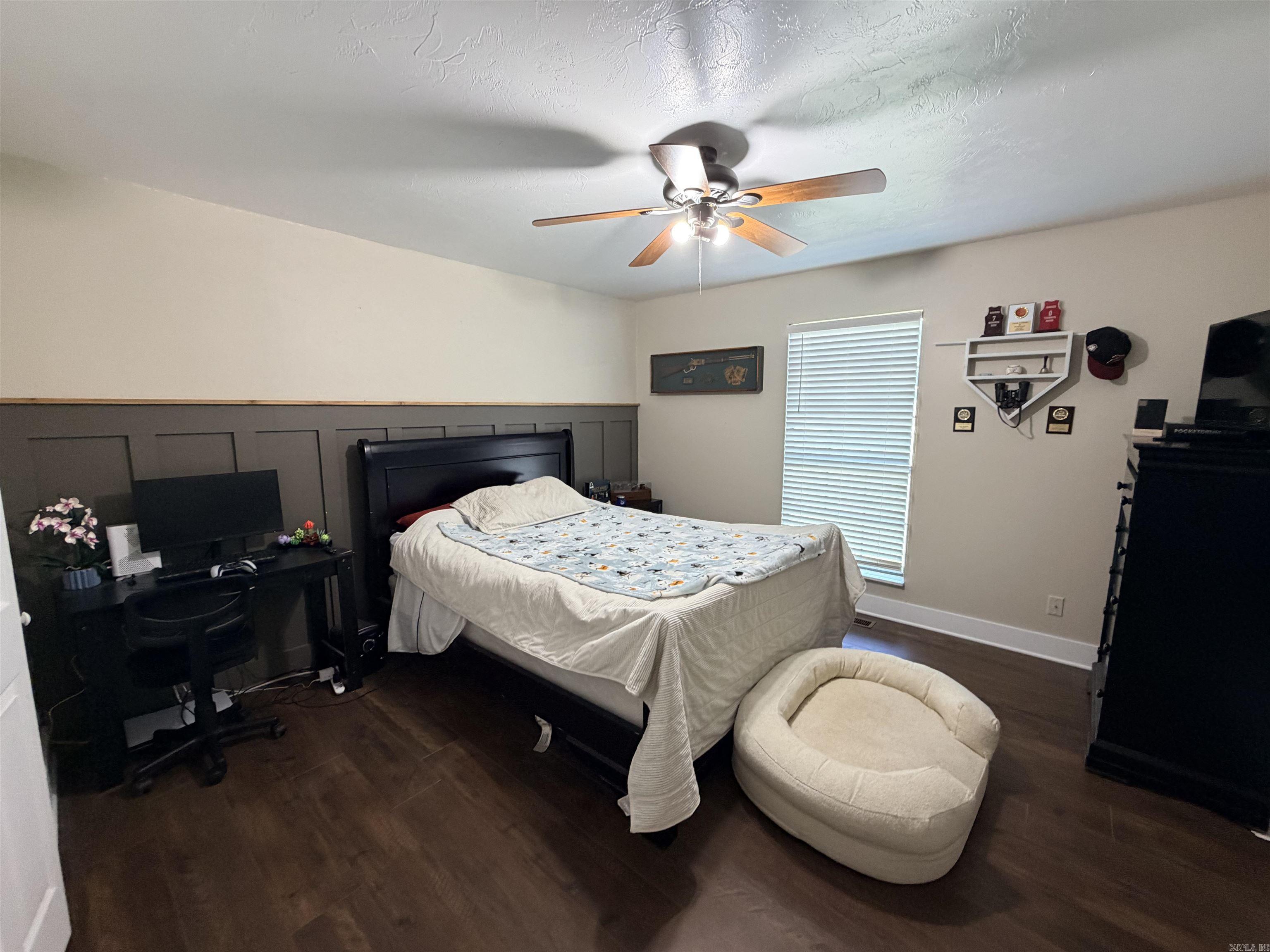 M&B PIGGOTT 2-20-8 - Residential