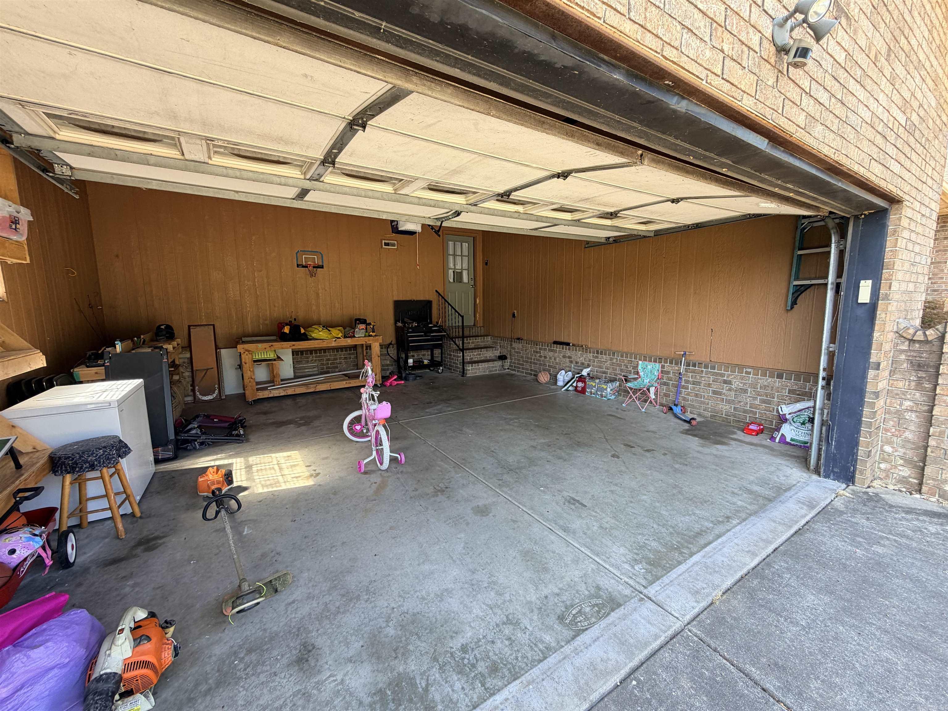 M&B PIGGOTT 2-20-8 - Residential