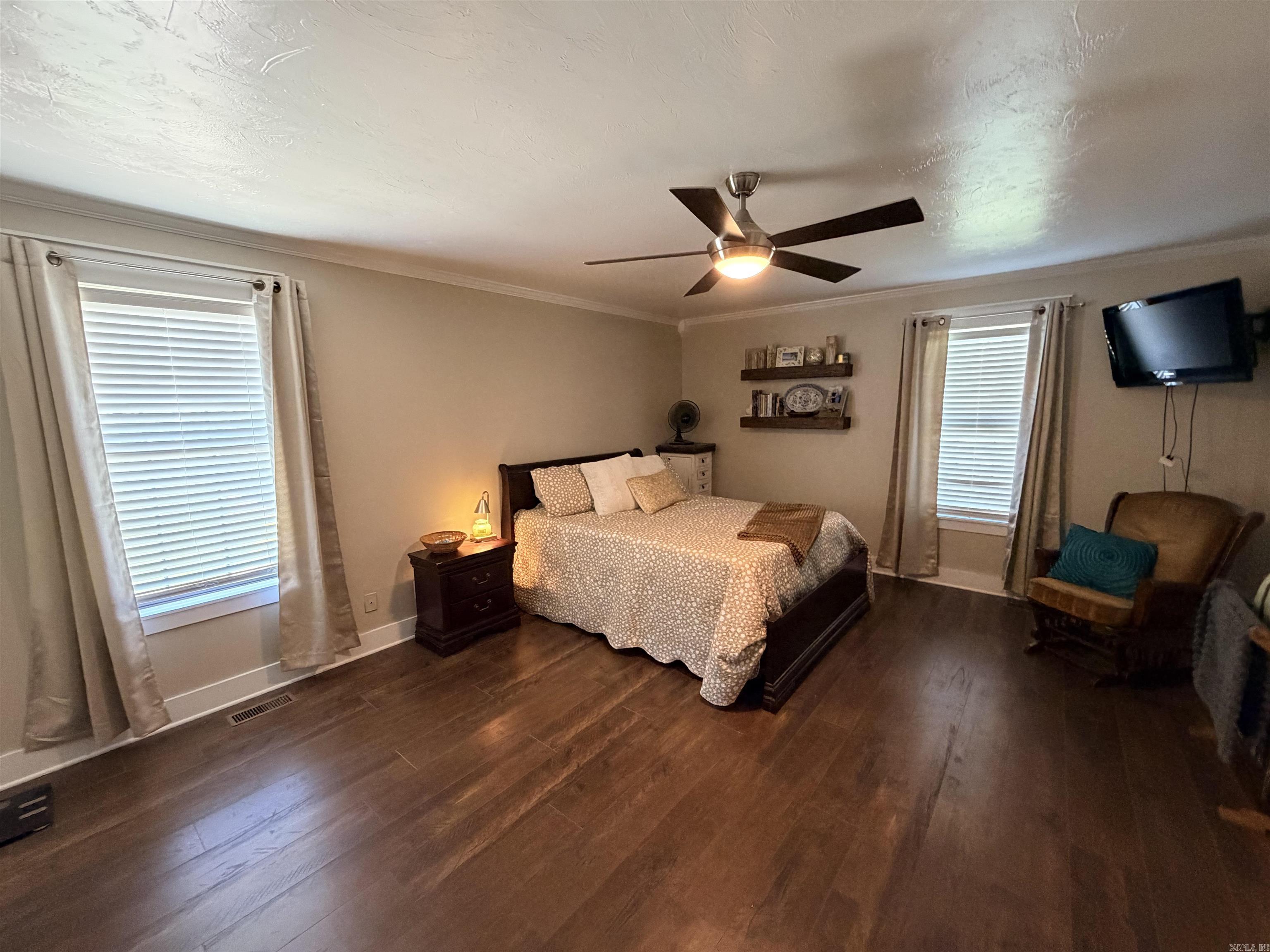 M&B PIGGOTT 2-20-8 - Residential