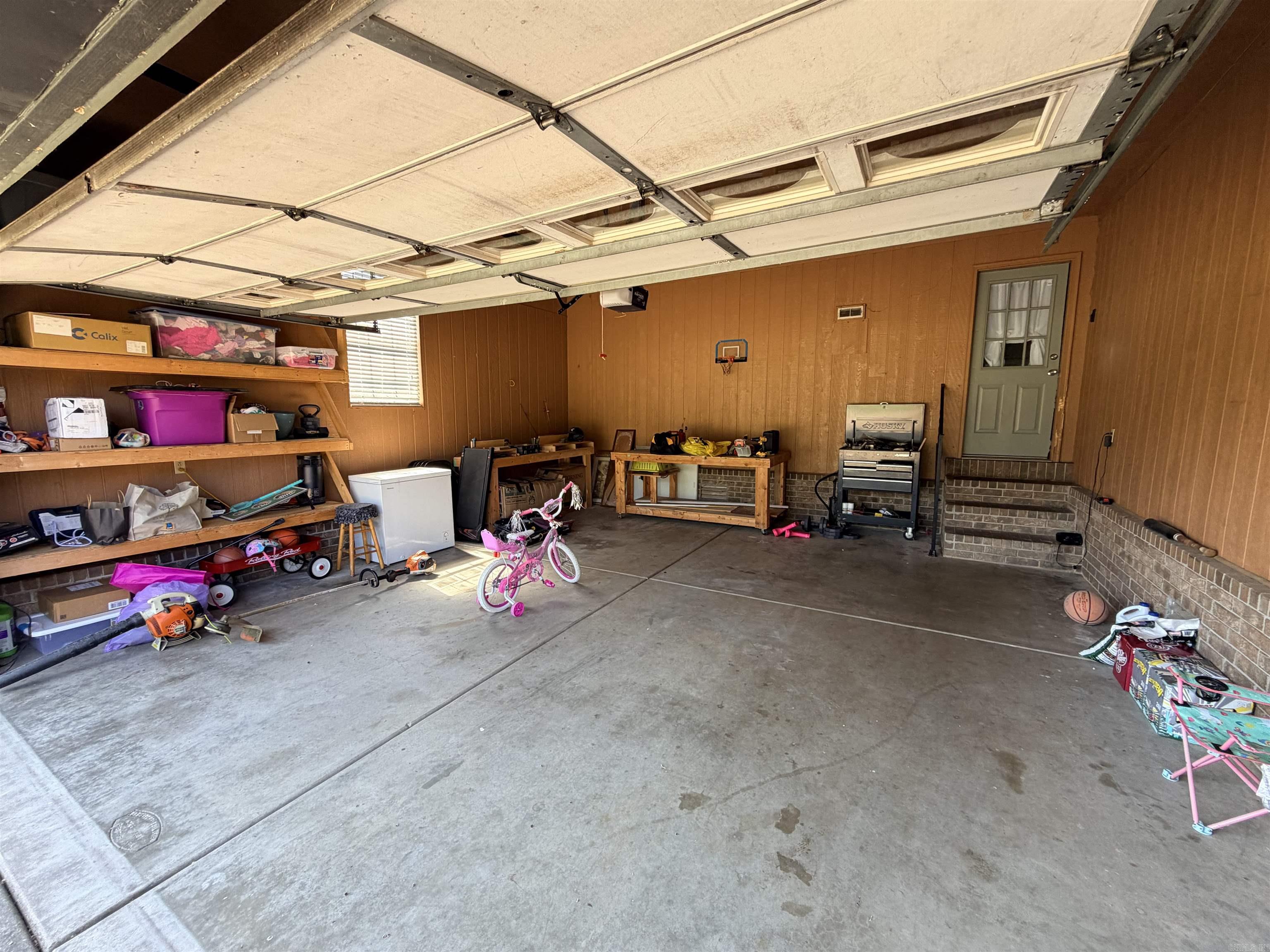 M&B PIGGOTT 2-20-8 - Residential