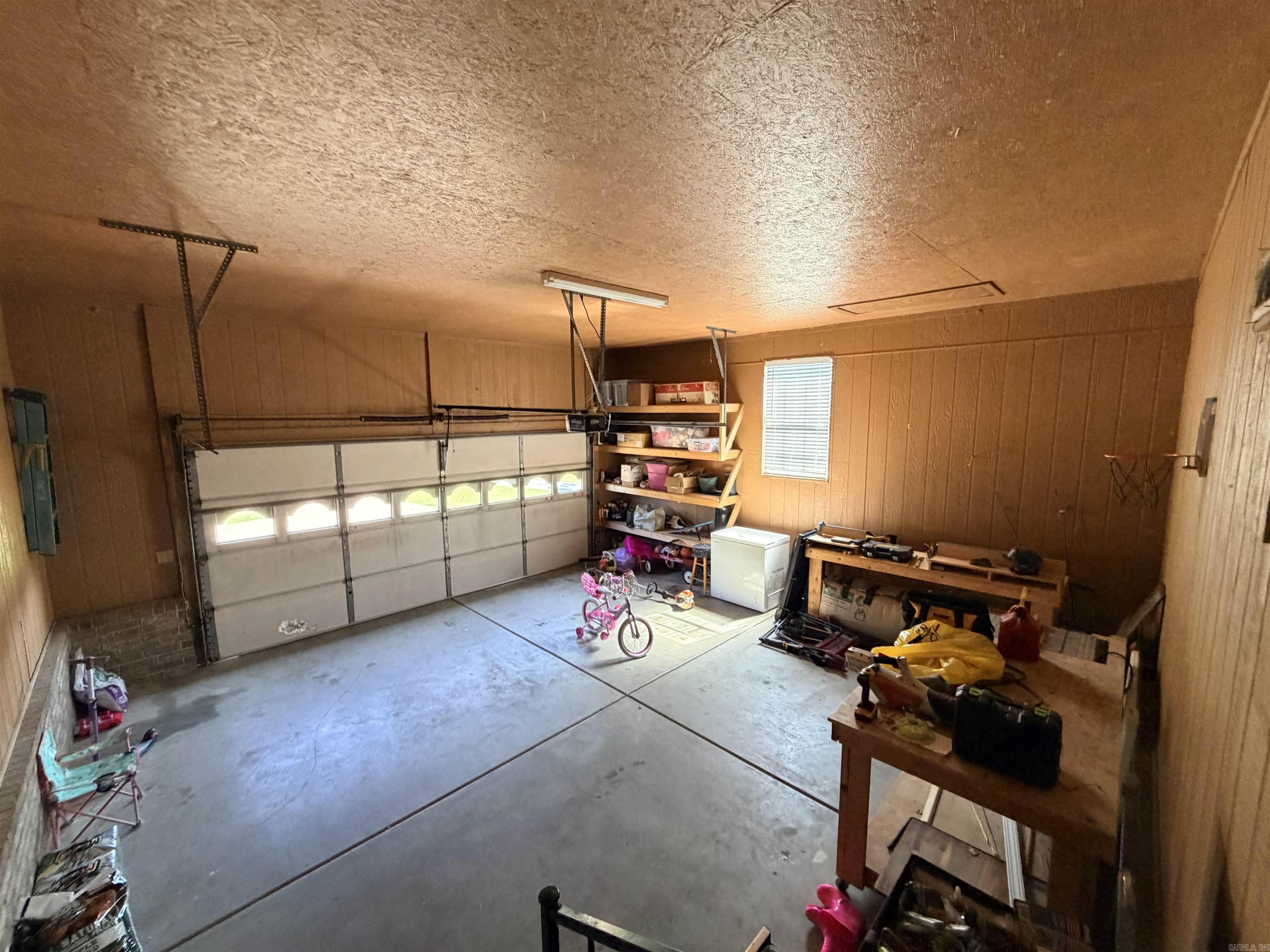 M&B PIGGOTT 2-20-8 - Residential