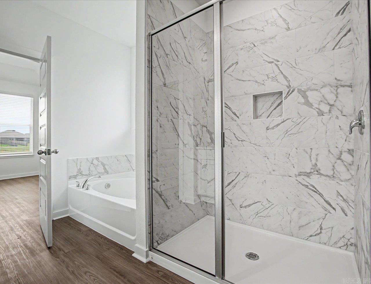 THE RESERVE AT COUNTRY CLUB PHAS - Residential