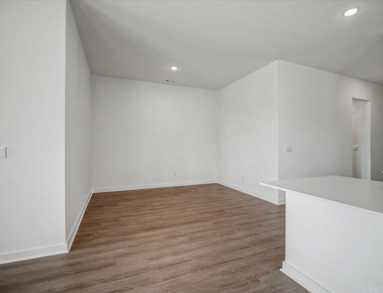 THE RESERVE AT COUNTRY CLUB PHAS - Residential