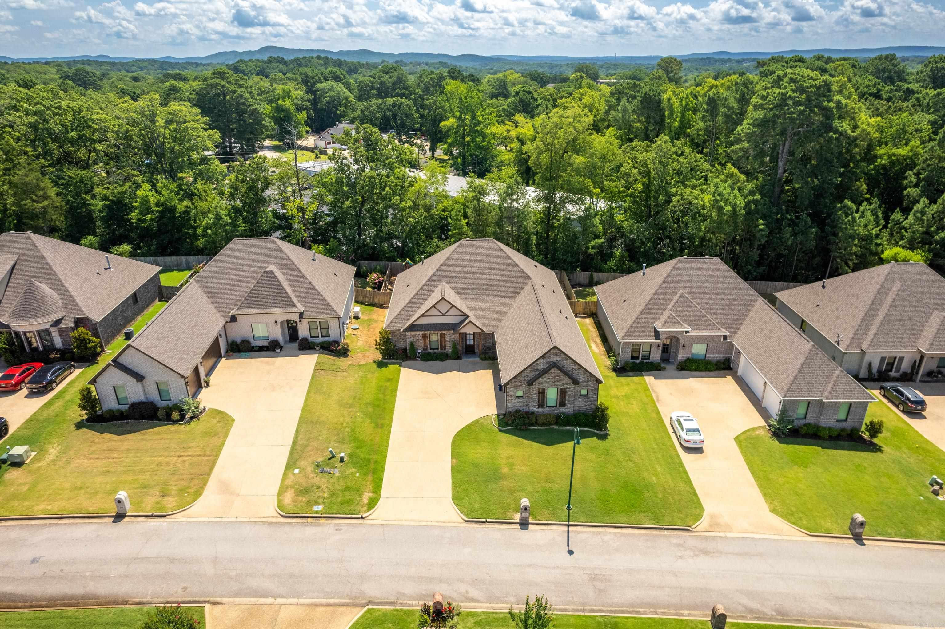 ARLINGTON PARK - Residential