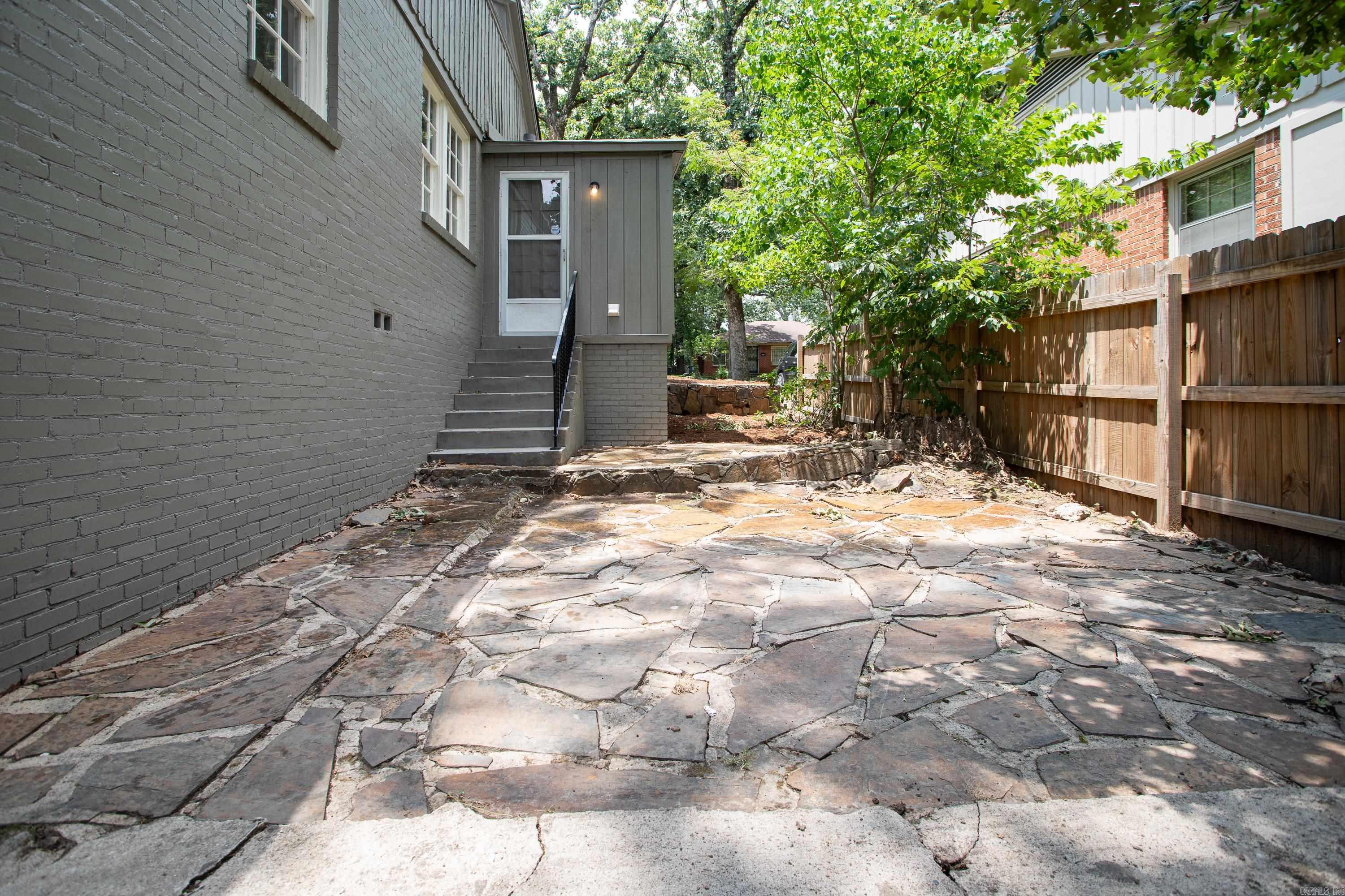CHERRY & COX - Residential