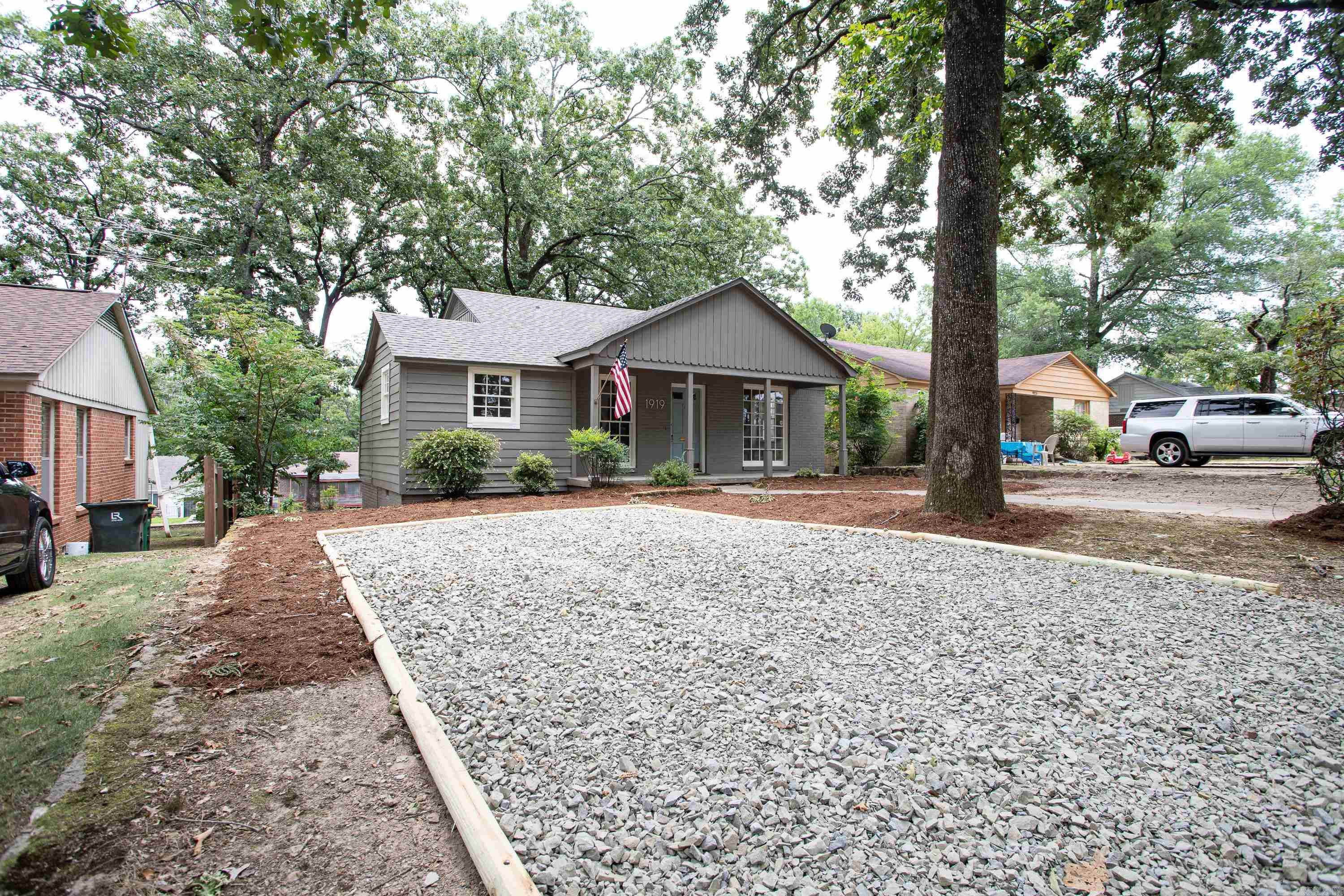 CHERRY & COX - Residential