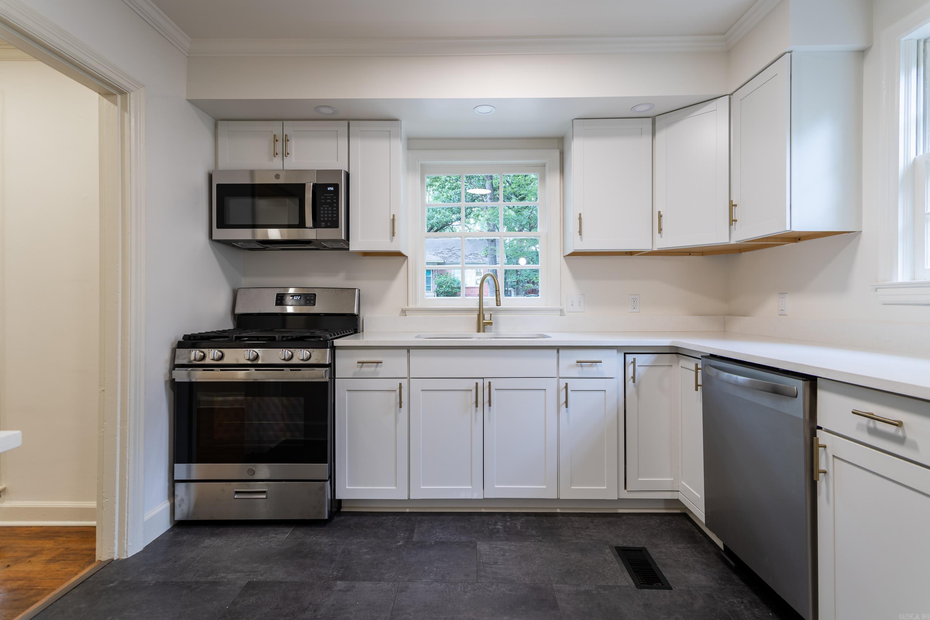 CHERRY & COX - Residential