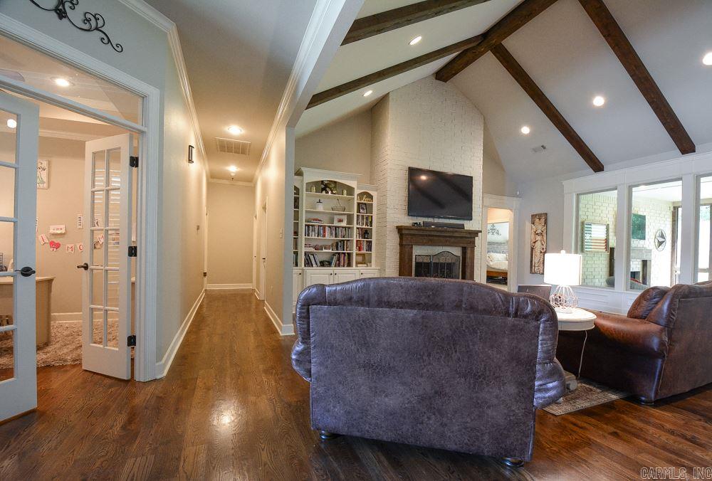 CHENAL VALLEY "MIRAMAR PLACE" - Residential