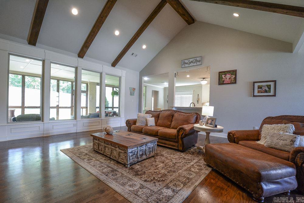 CHENAL VALLEY "MIRAMAR PLACE" - Residential