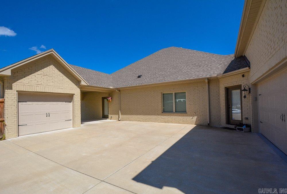 CHENAL VALLEY "MIRAMAR PLACE" - Residential