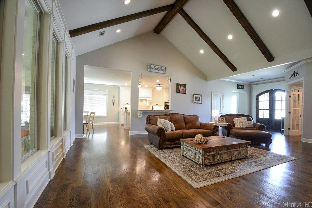 CHENAL VALLEY "MIRAMAR PLACE" - Residential