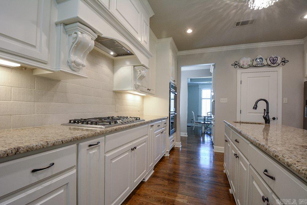 CHENAL VALLEY "MIRAMAR PLACE" - Residential