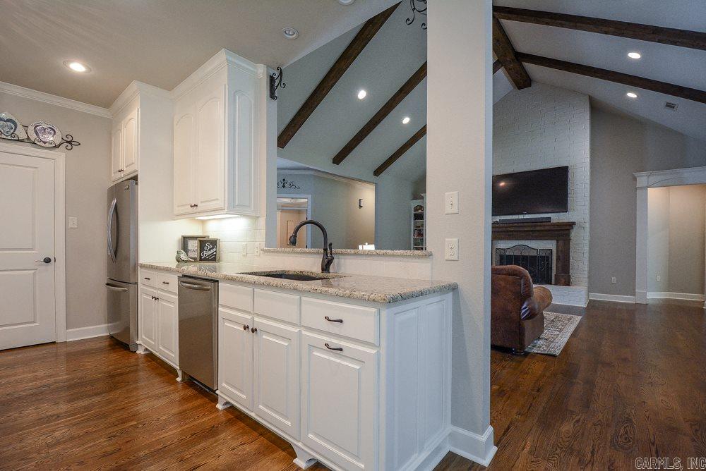 CHENAL VALLEY "MIRAMAR PLACE" - Residential