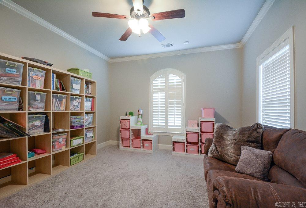 CHENAL VALLEY "MIRAMAR PLACE" - Residential