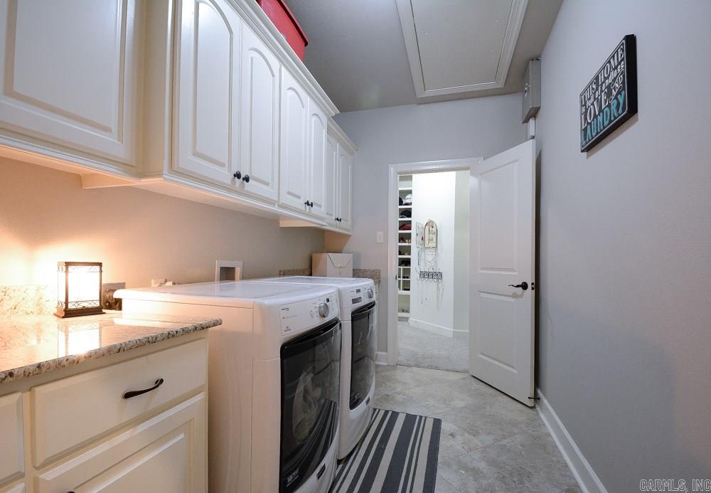 CHENAL VALLEY "MIRAMAR PLACE" - Residential