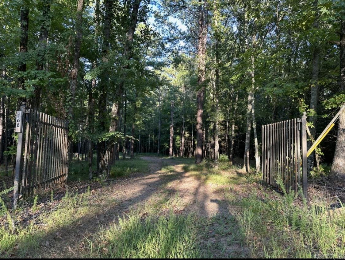 MIDDLE FORK ACRES - Land