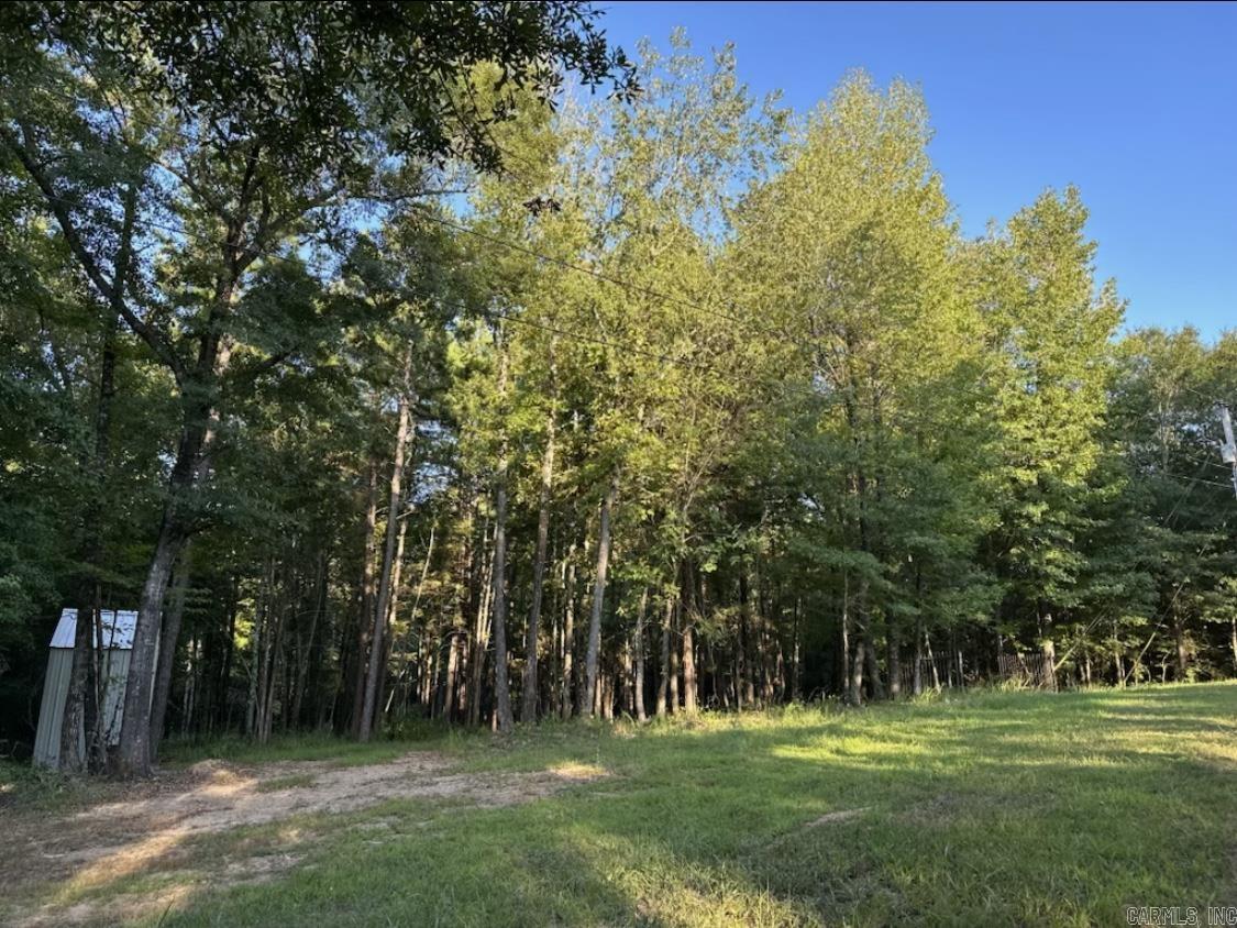 MIDDLE FORK ACRES - Land
