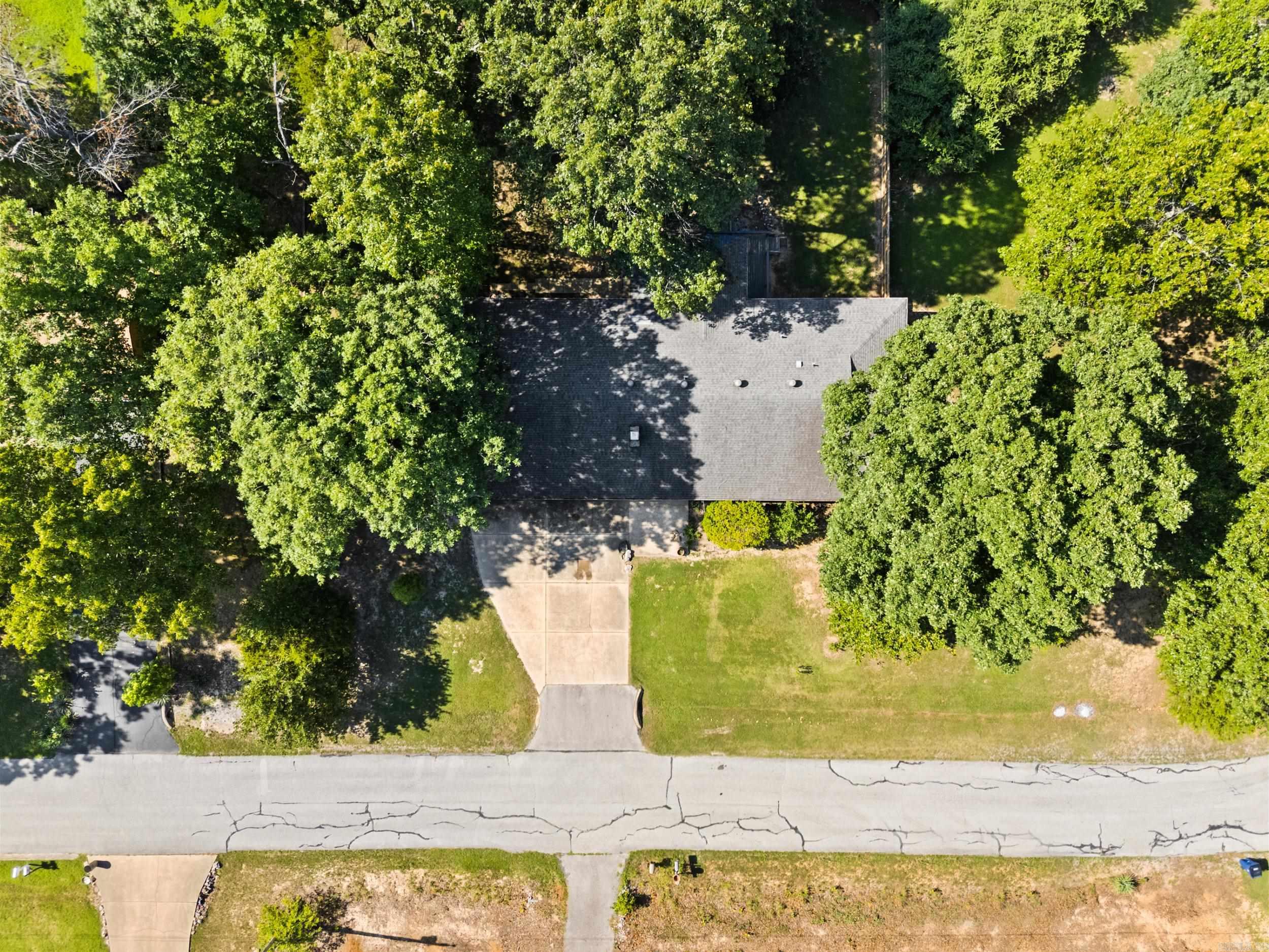 MOUNTAIN ACRES - Residential