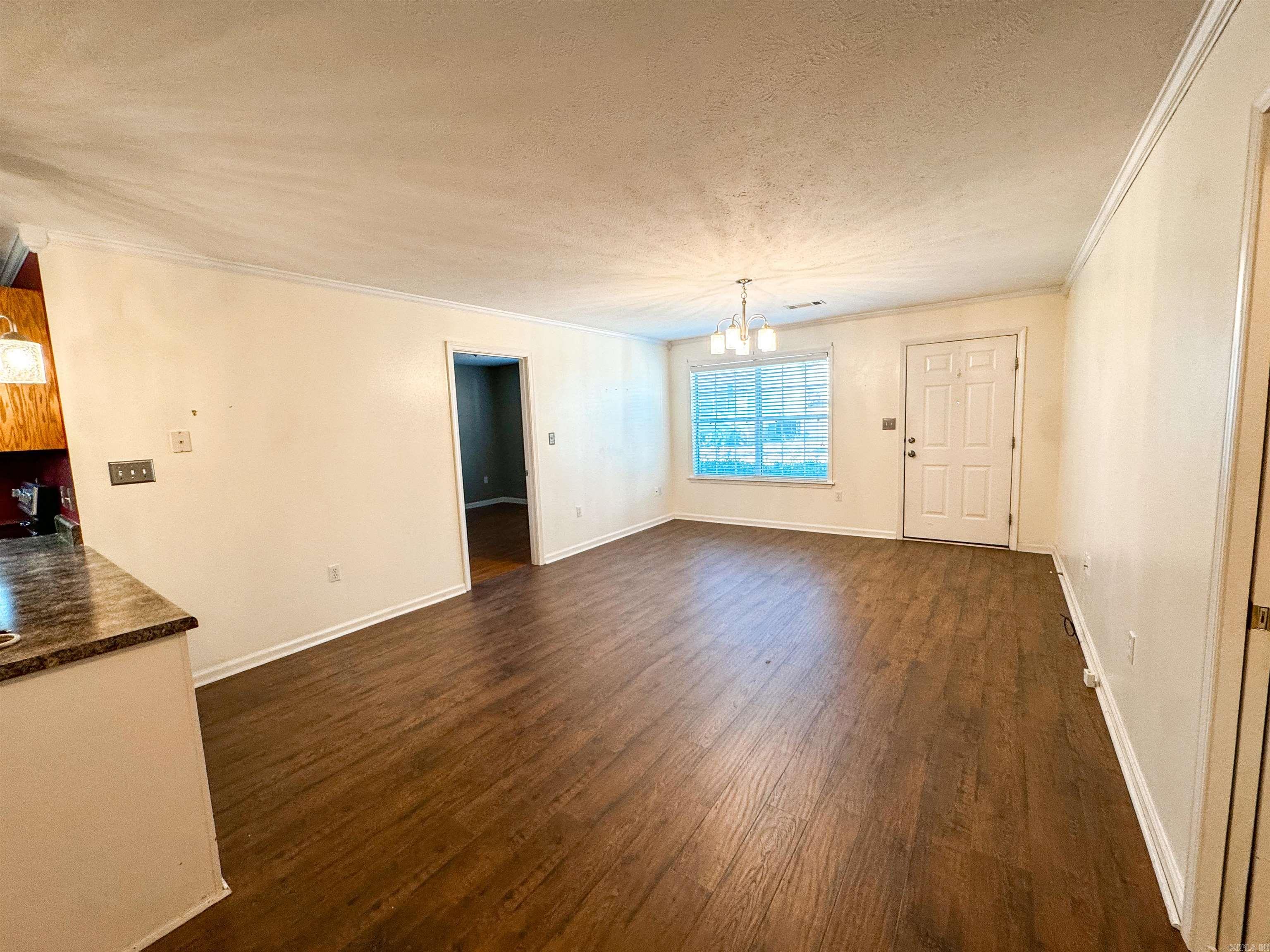 RIVER OAKS TRACE - Residential
