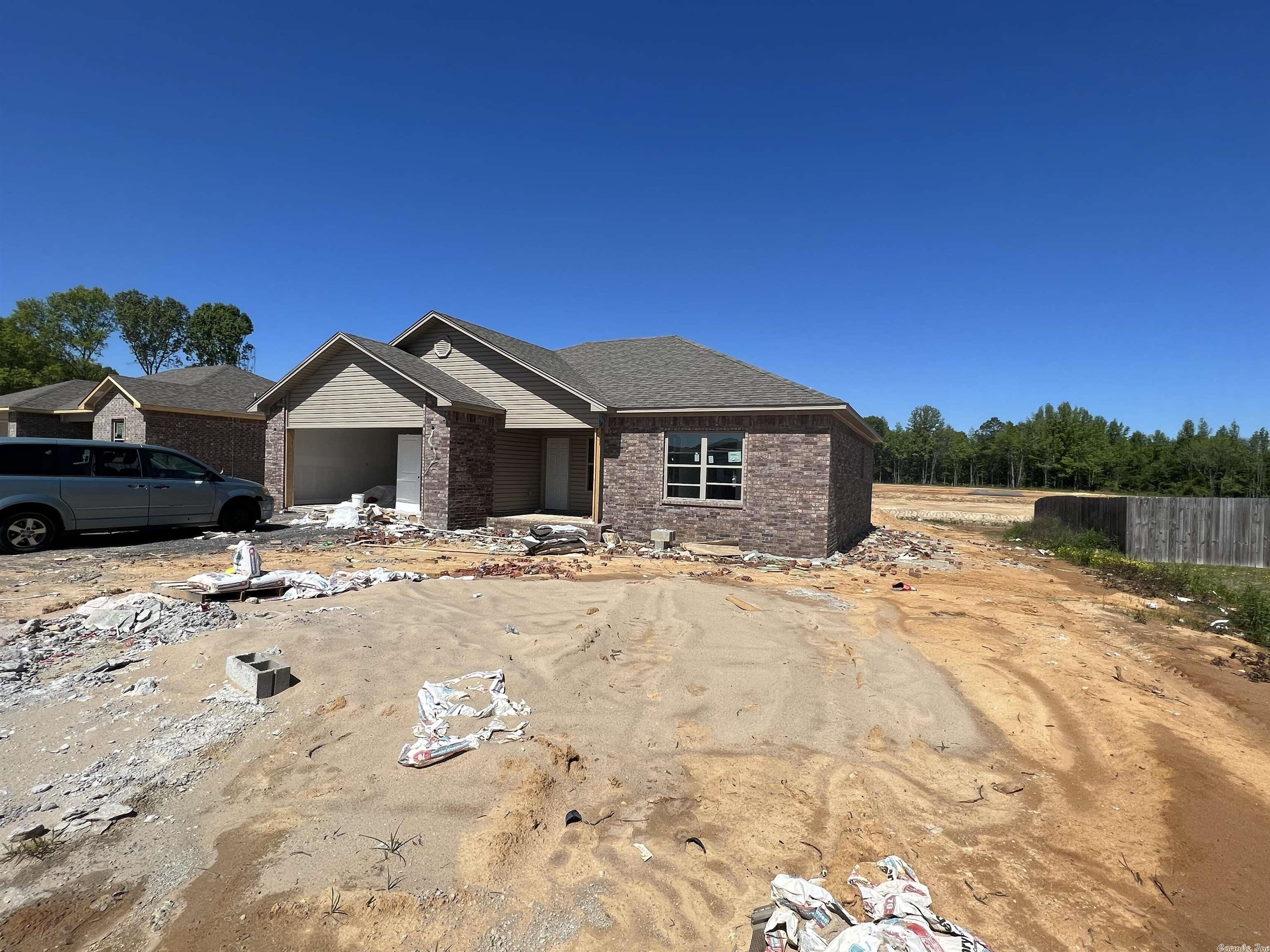 DEERFIELD ESTATES - Residential