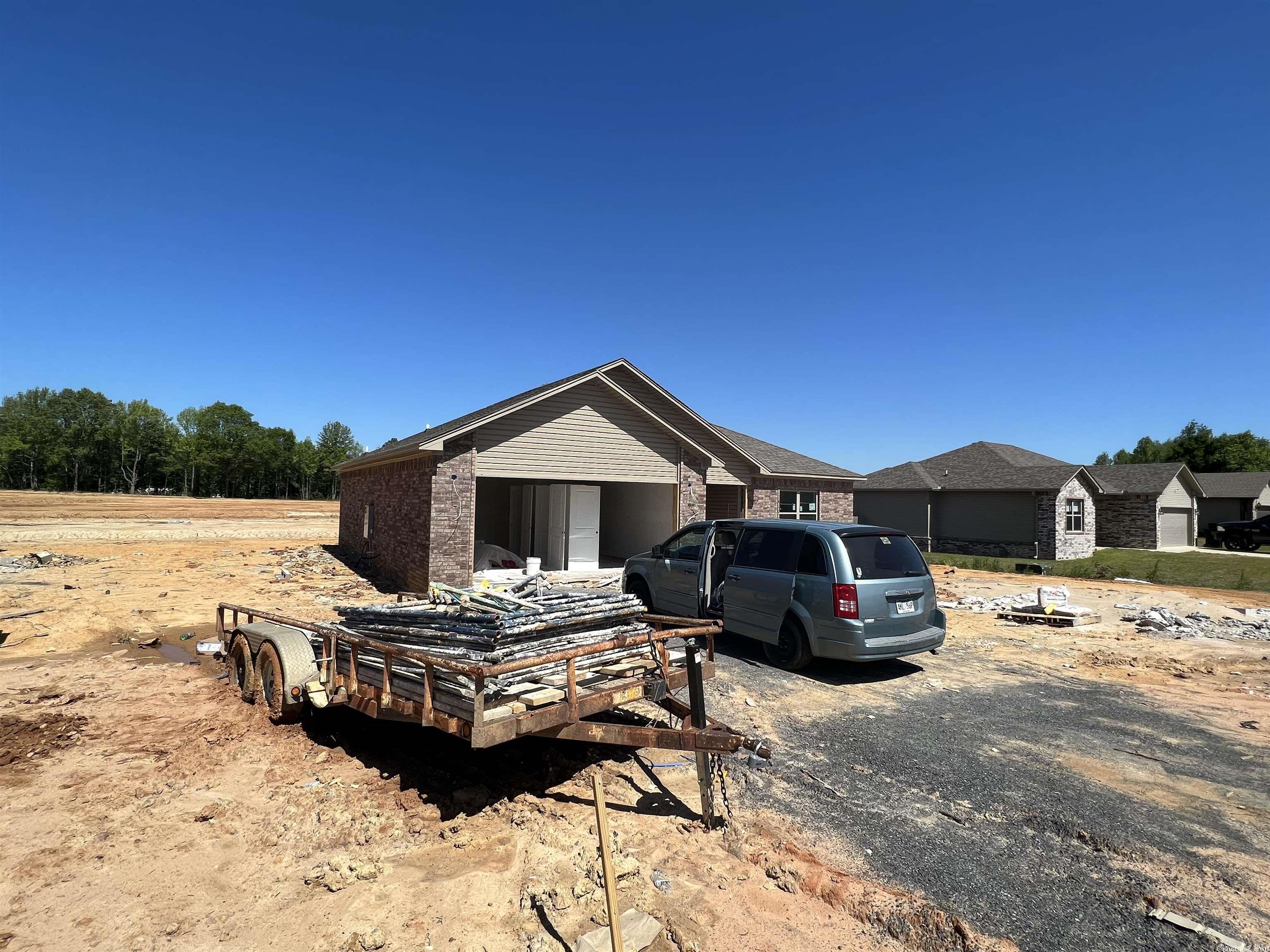 DEERFIELD ESTATES - Residential