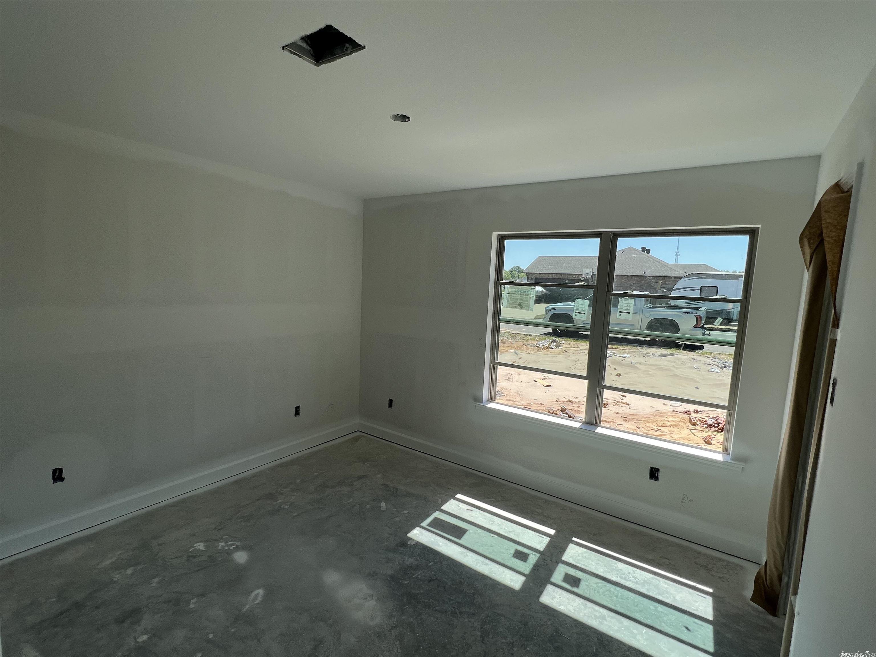 DEERFIELD ESTATES - Residential