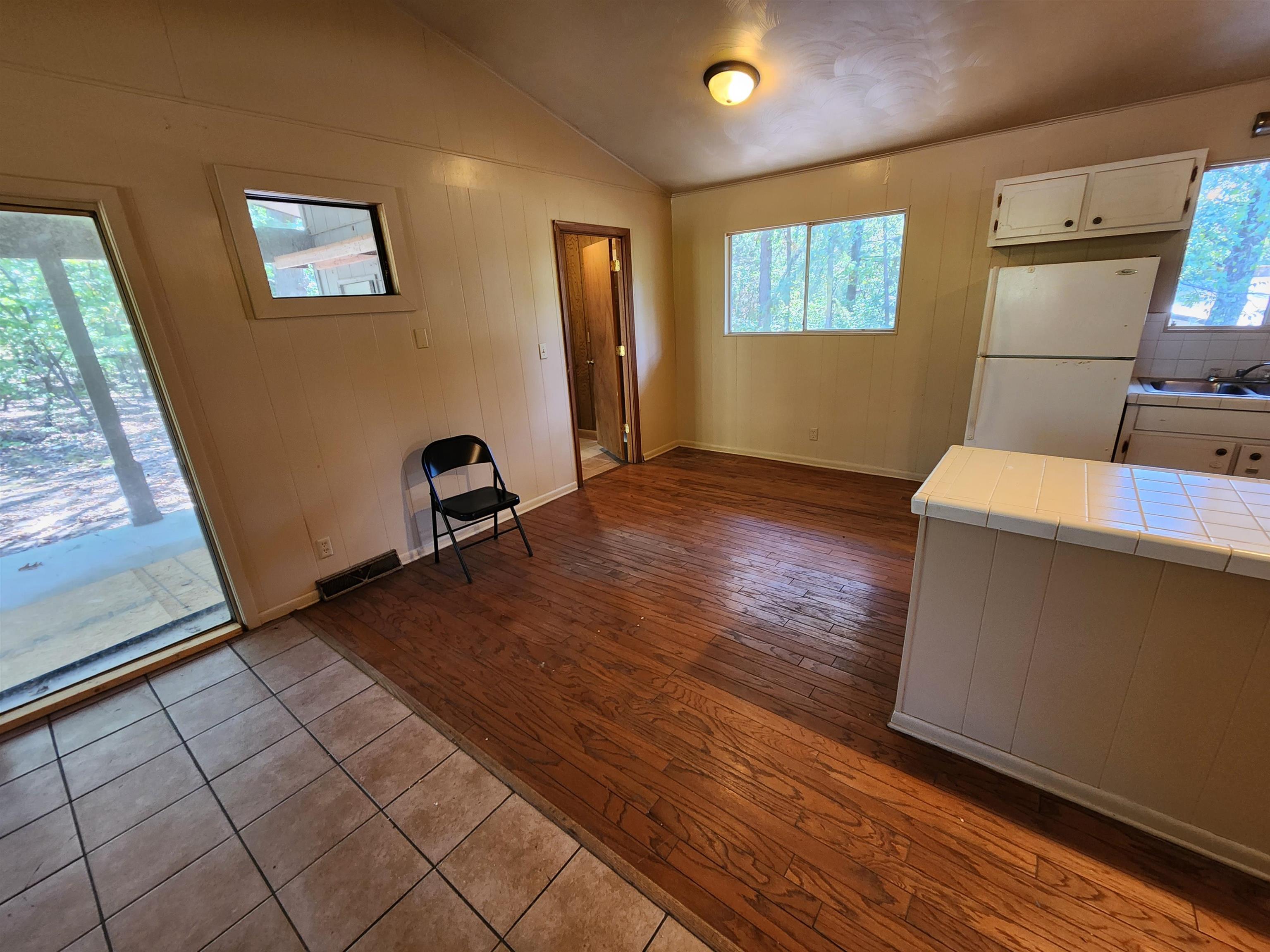 Navajo Second - Residential