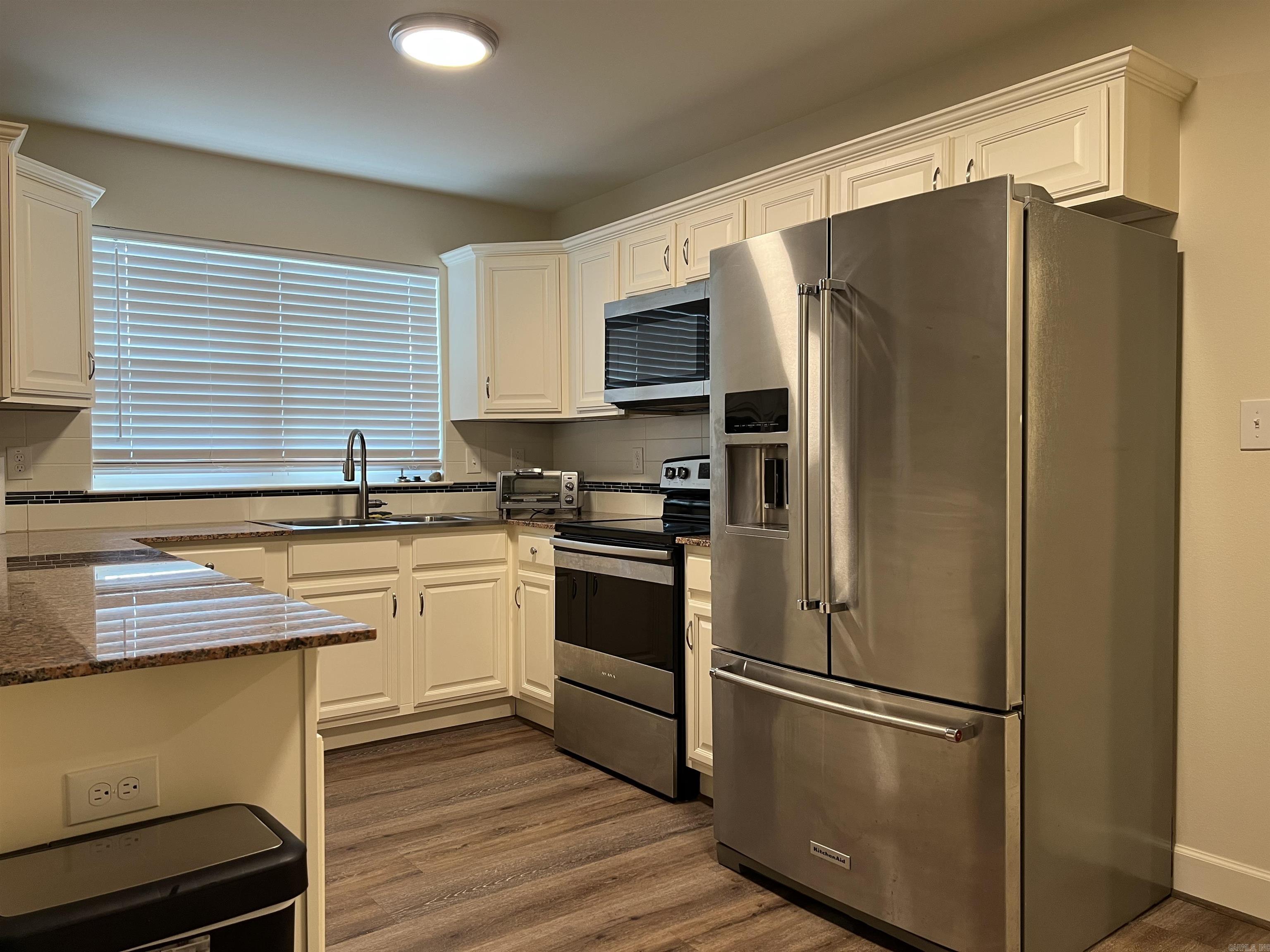 STIFFTS C S - Residential