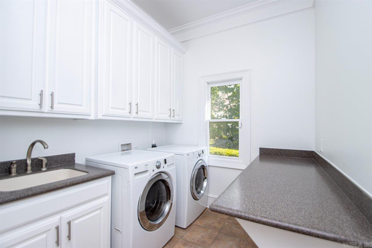 CHENAL VALLEY SOLOGNE CIRCLE - Residential