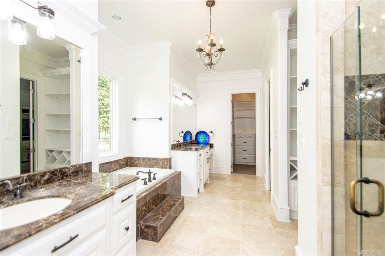 CHENAL VALLEY SOLOGNE CIRCLE - Residential