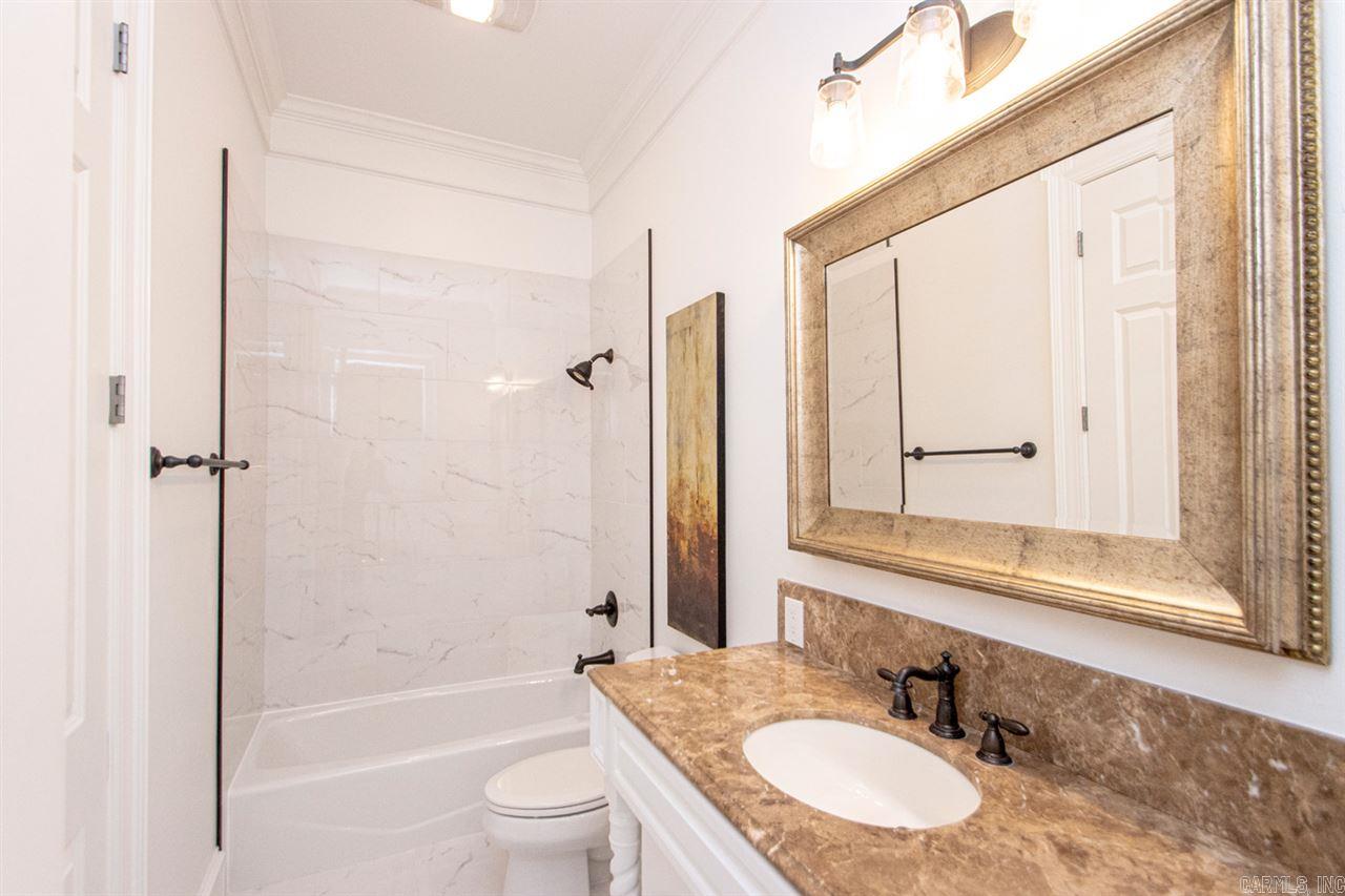 CHENAL VALLEY SOLOGNE CIRCLE - Residential