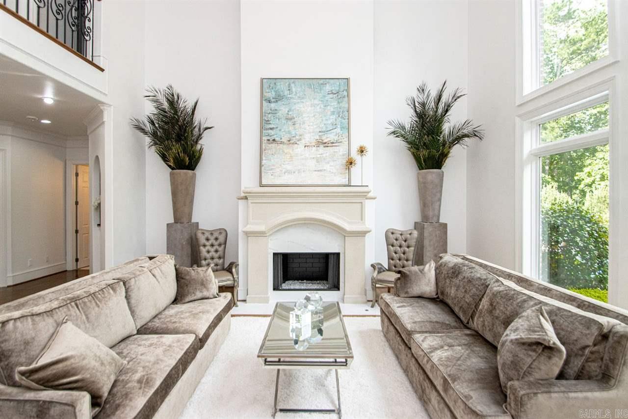 CHENAL VALLEY SOLOGNE CIRCLE - Residential