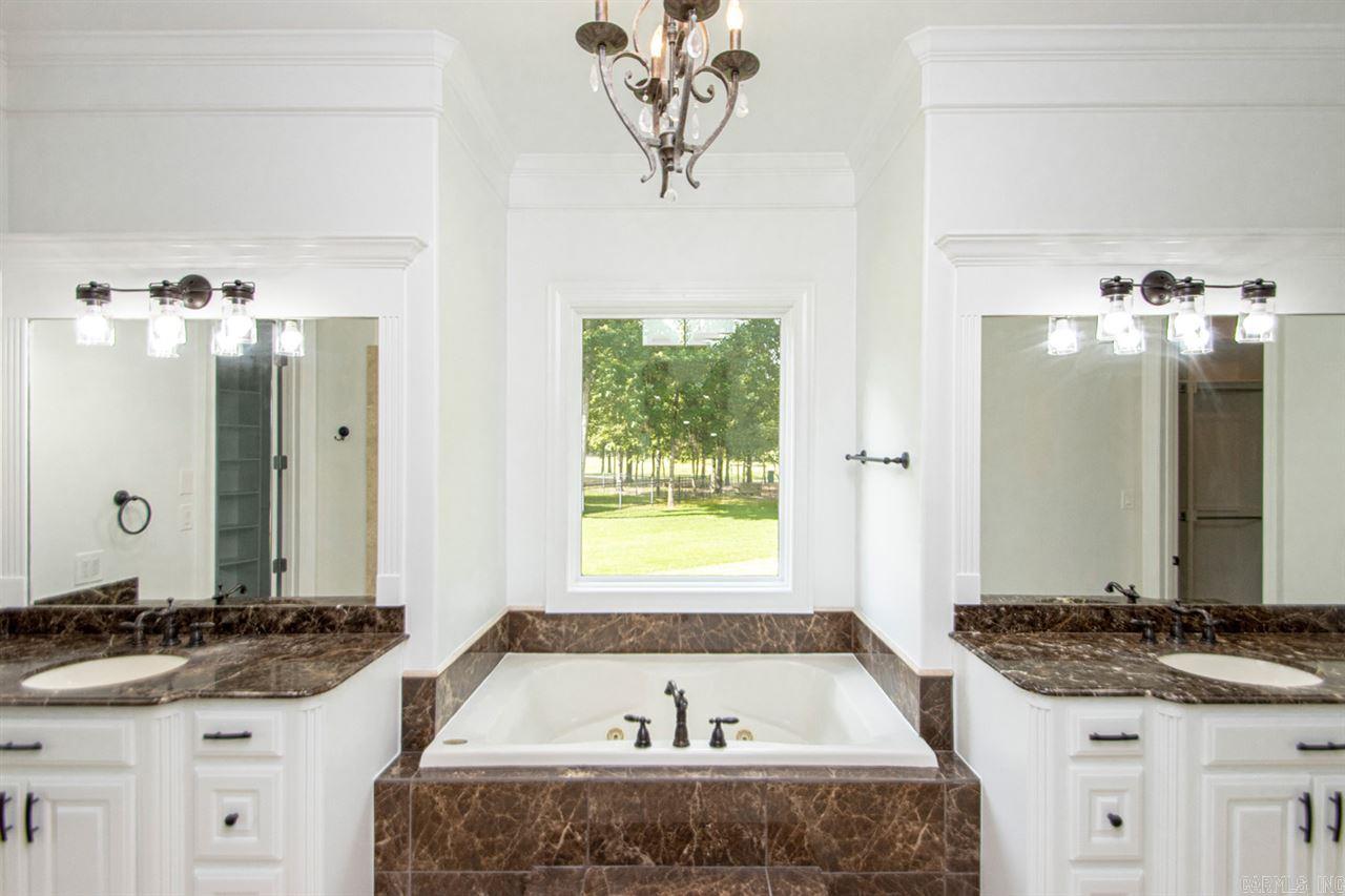 CHENAL VALLEY SOLOGNE CIRCLE - Residential