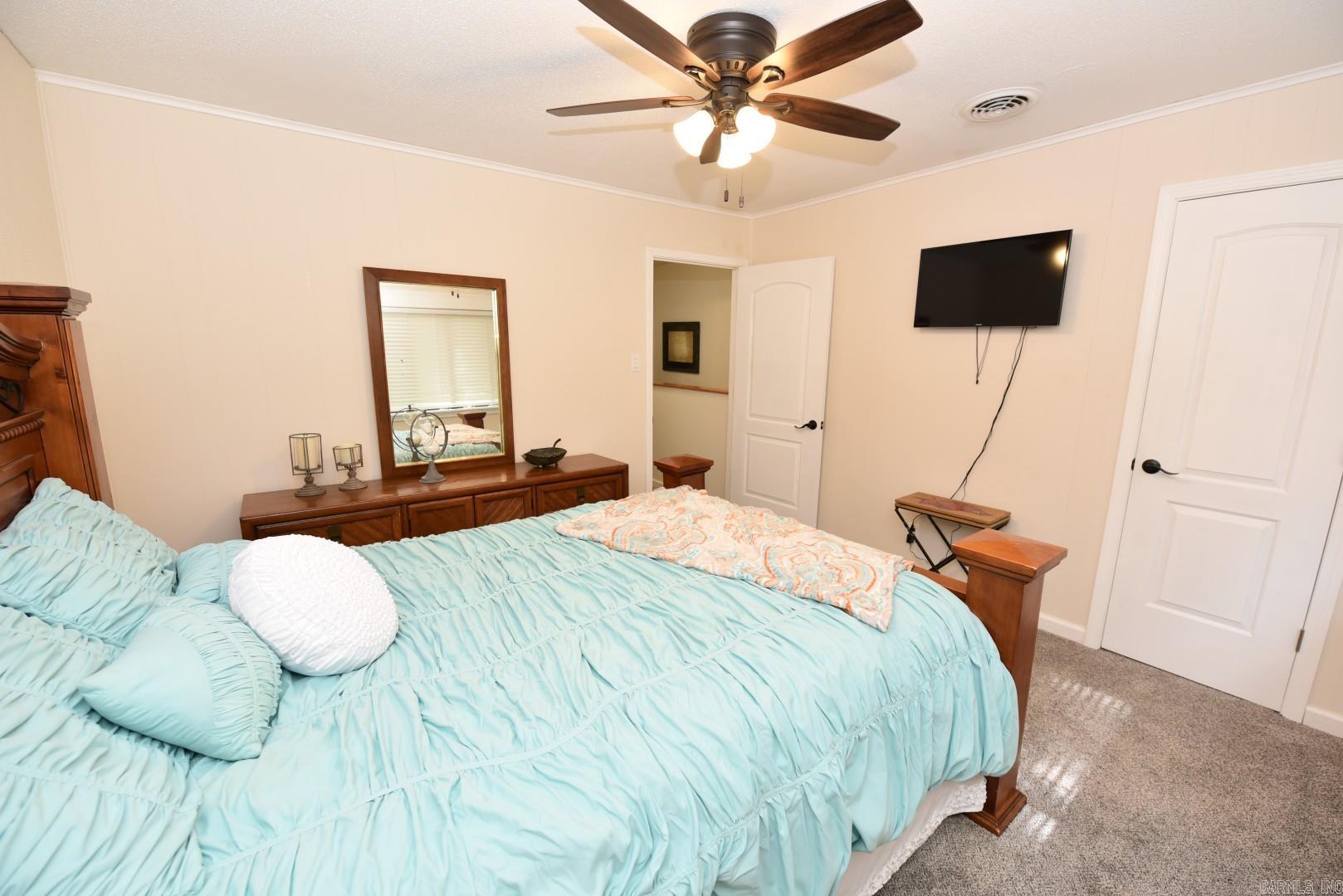 CHELSEA GLADE CONDO - Residential
