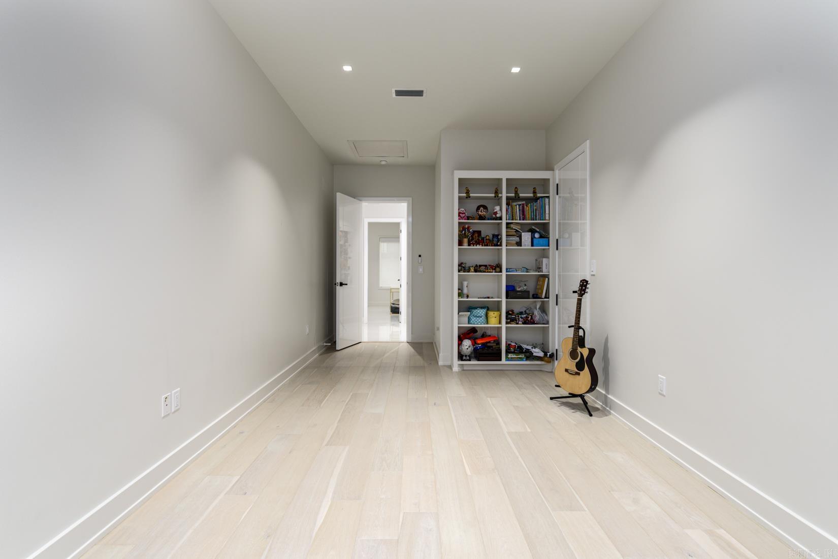 CHENAL VALLEY ORLE - Residential