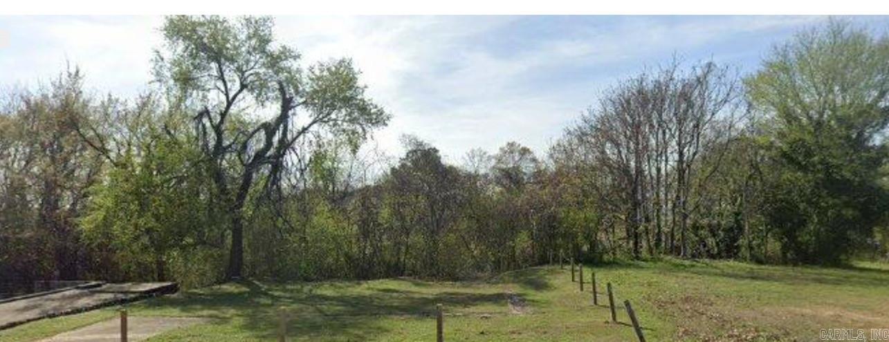 Buildable 0.16-acre residential lot in established Little Rock neighborhood. Located in Braddocks Boulevard L2 Subdivision (Lot 12, Block 36, APN 34L2750213500), R-3 single-family zoning, served by Marshall Street with city-maintained access. Walkable to Southside Park and conveniently near I-30 / I-630. Buyer to verify utilities, permits, and zoning requirements with City of Little Rock. Cash or land/construction loans only. Survey not provided — buyer responsible for due diligence. 2025 taxes: $66/year.